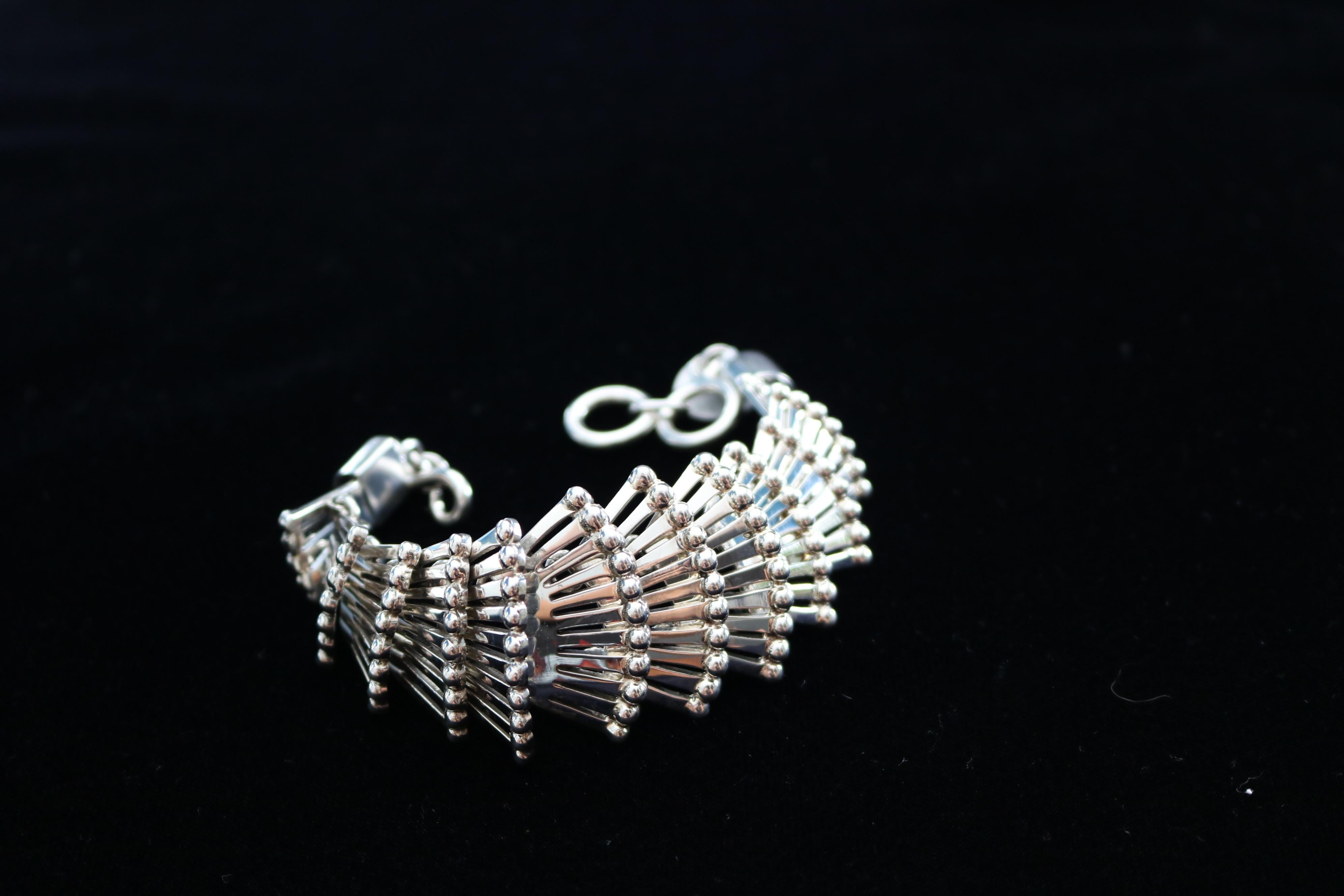 Women's or Men's Sophisticated layered 925 silver bracelet For Sale