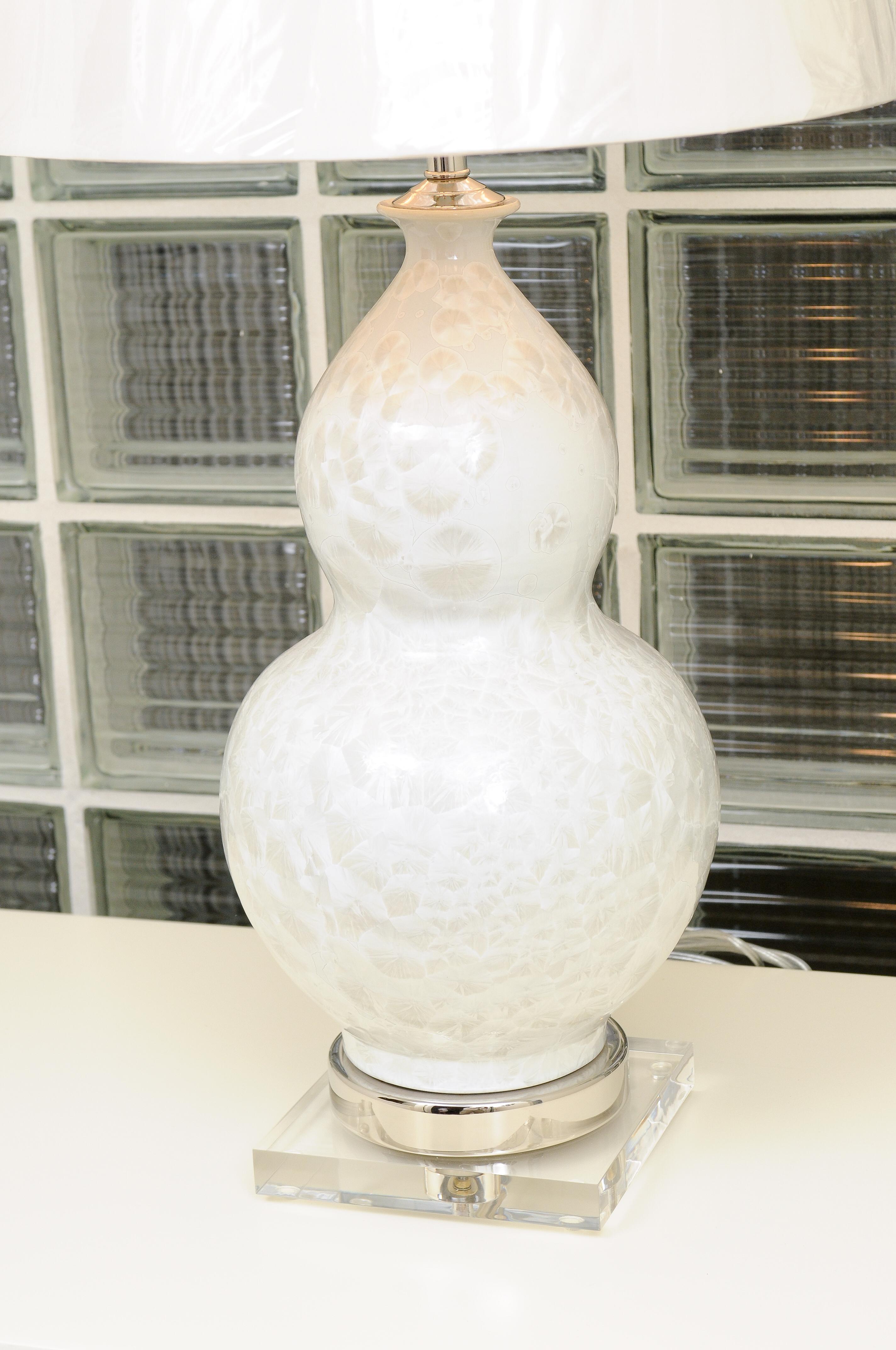 Sophisticated Pair of Custom Large Fish-Scale Glaze Ceramic Double Gourd Lamps For Sale 3