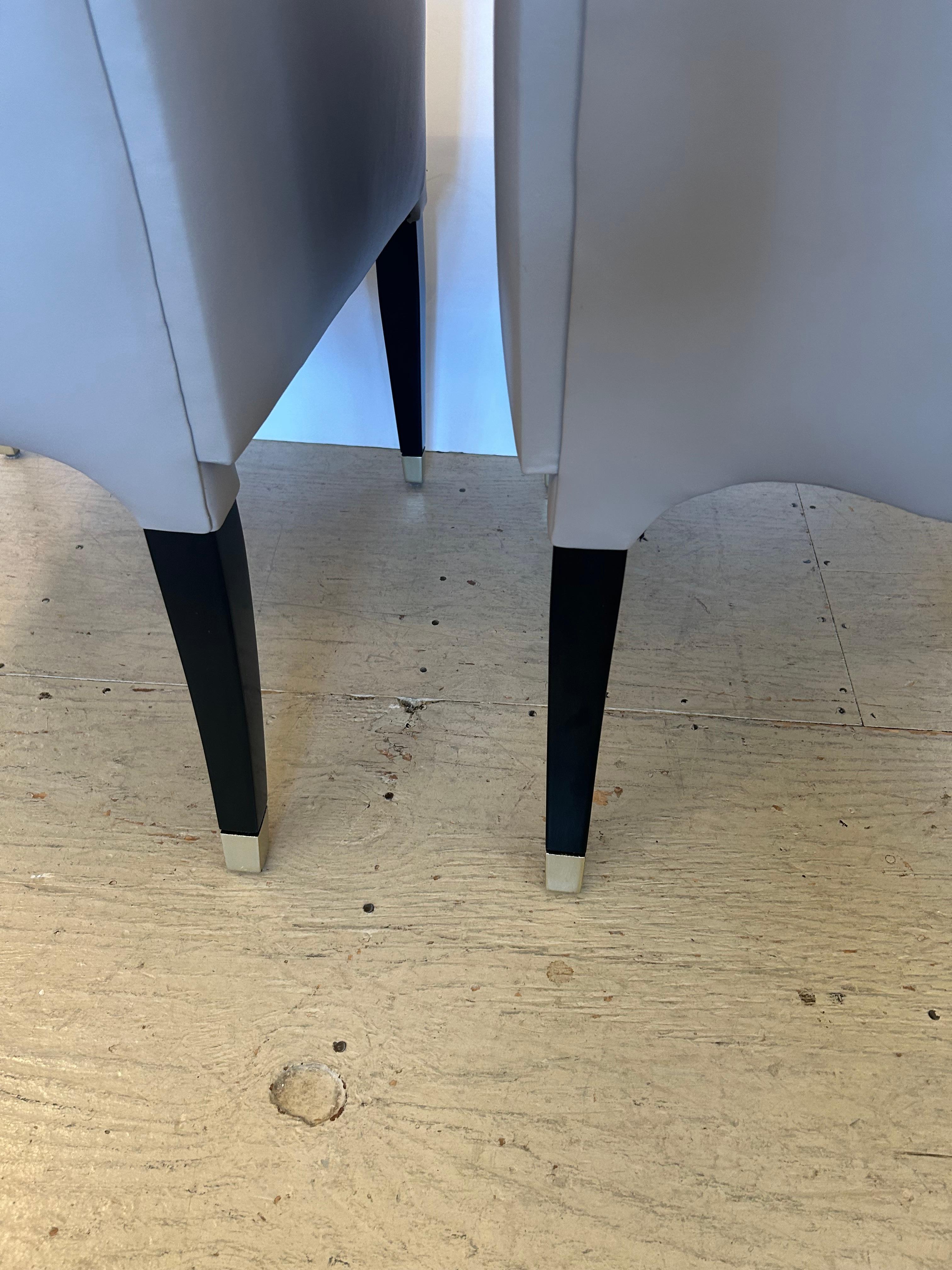 Sophisticated Pair of Tailored Custom Taupe Leather Club Chairs For Sale 7