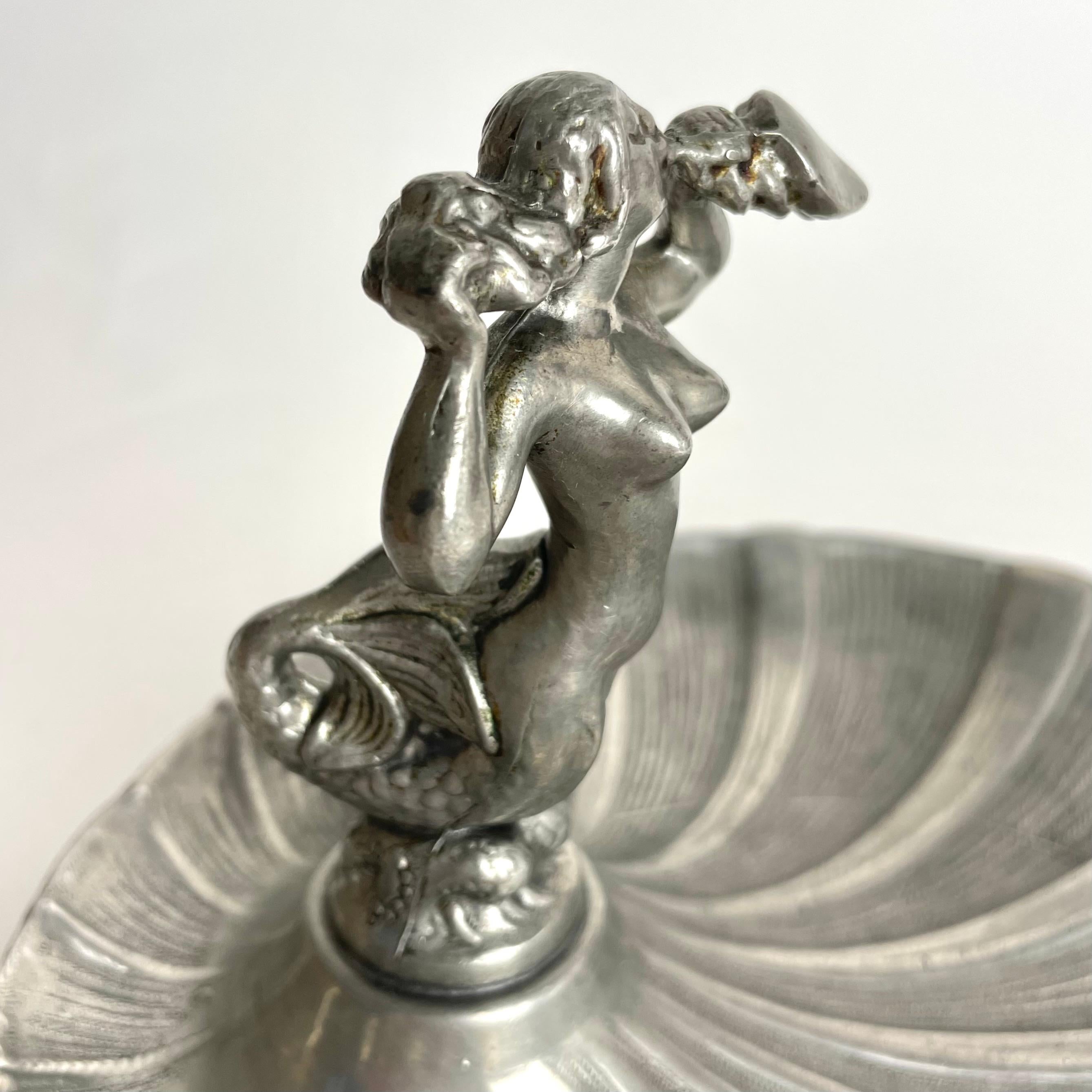 Sophisticated Pewter Serving Dish from GAB. Swedish Grace, from the 1920s For Sale 6