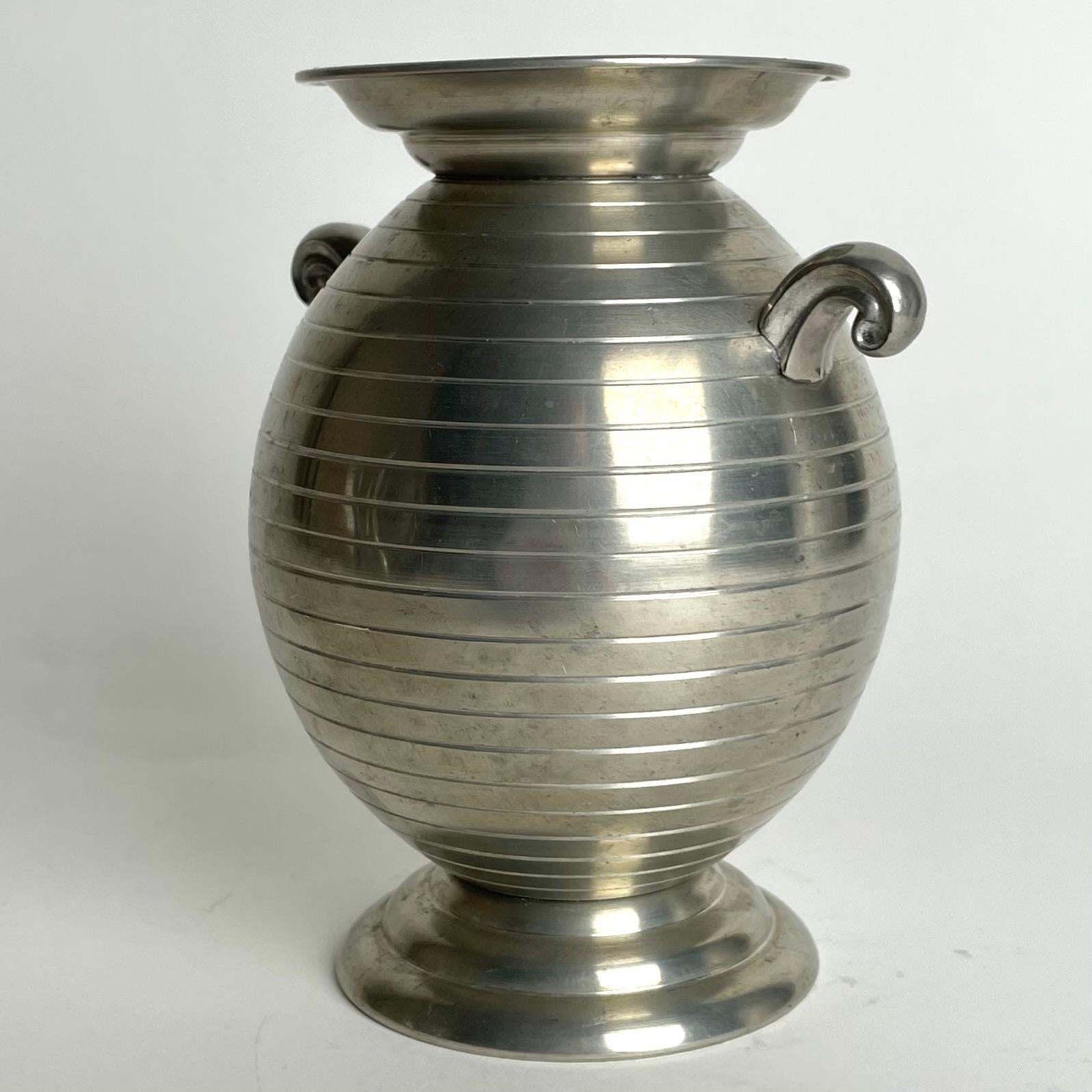 Pewter Sophisticated pewter vase in Swedish Grace dated 1936 For Sale