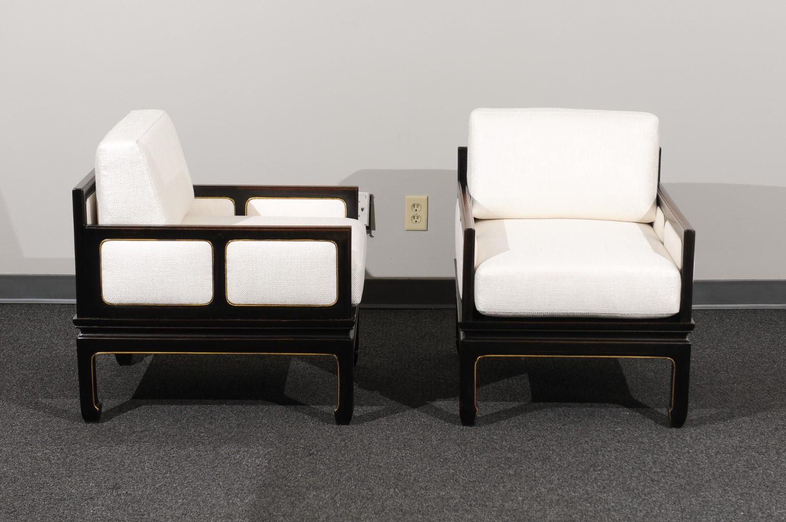 Mahogany Sophisticated Restored Pair of Lounge Chairs by Baker Furniture, circa 1960 For Sale