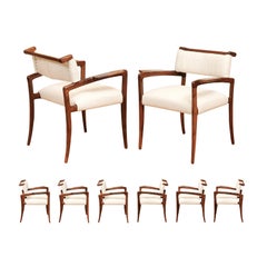 Aufwändig restaurierter Satz von 8 Klismos ARM-Stühlen aus Nussbaum nach Charles Allen