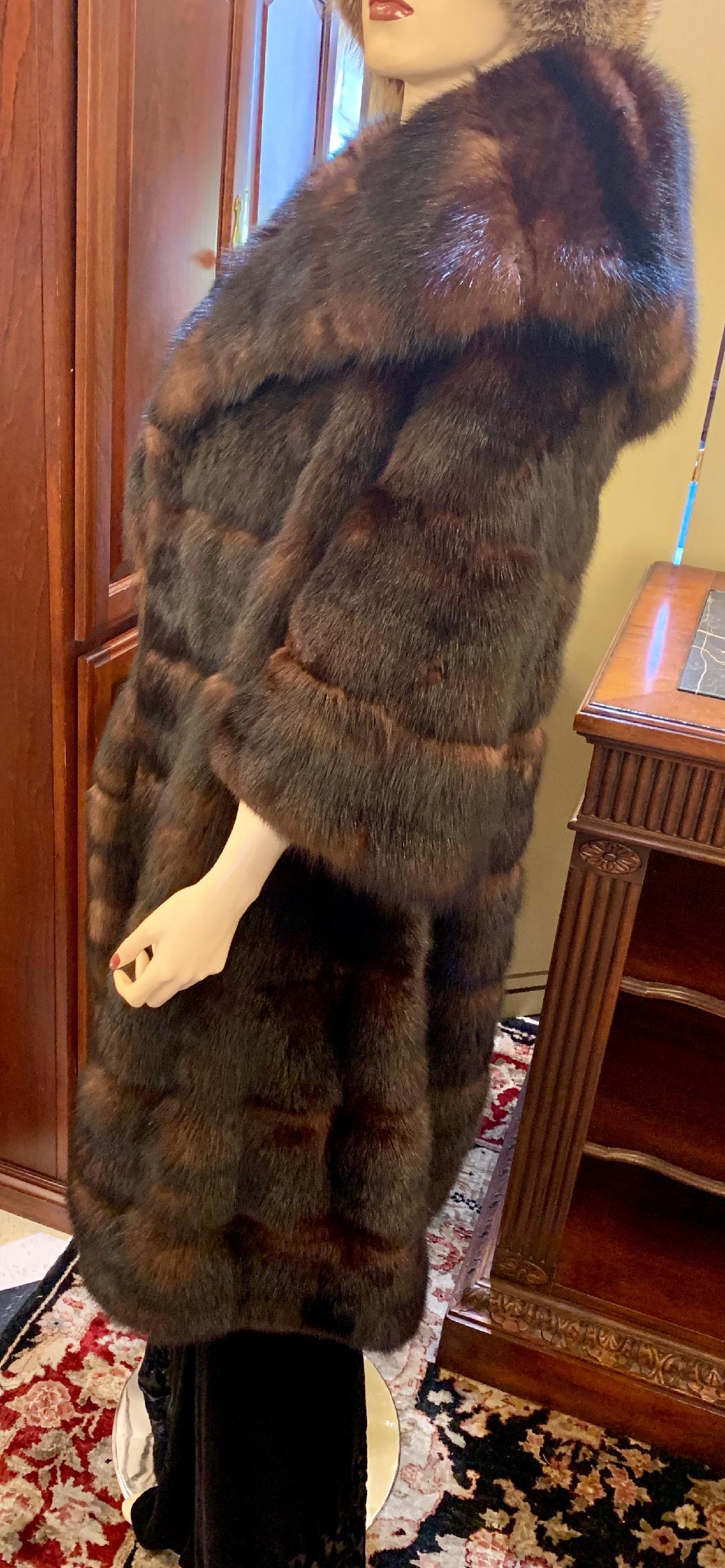 Sophisticated Russian Sable Mid Length Fur Coat with 3/4 Length Sleeves For Sale 3