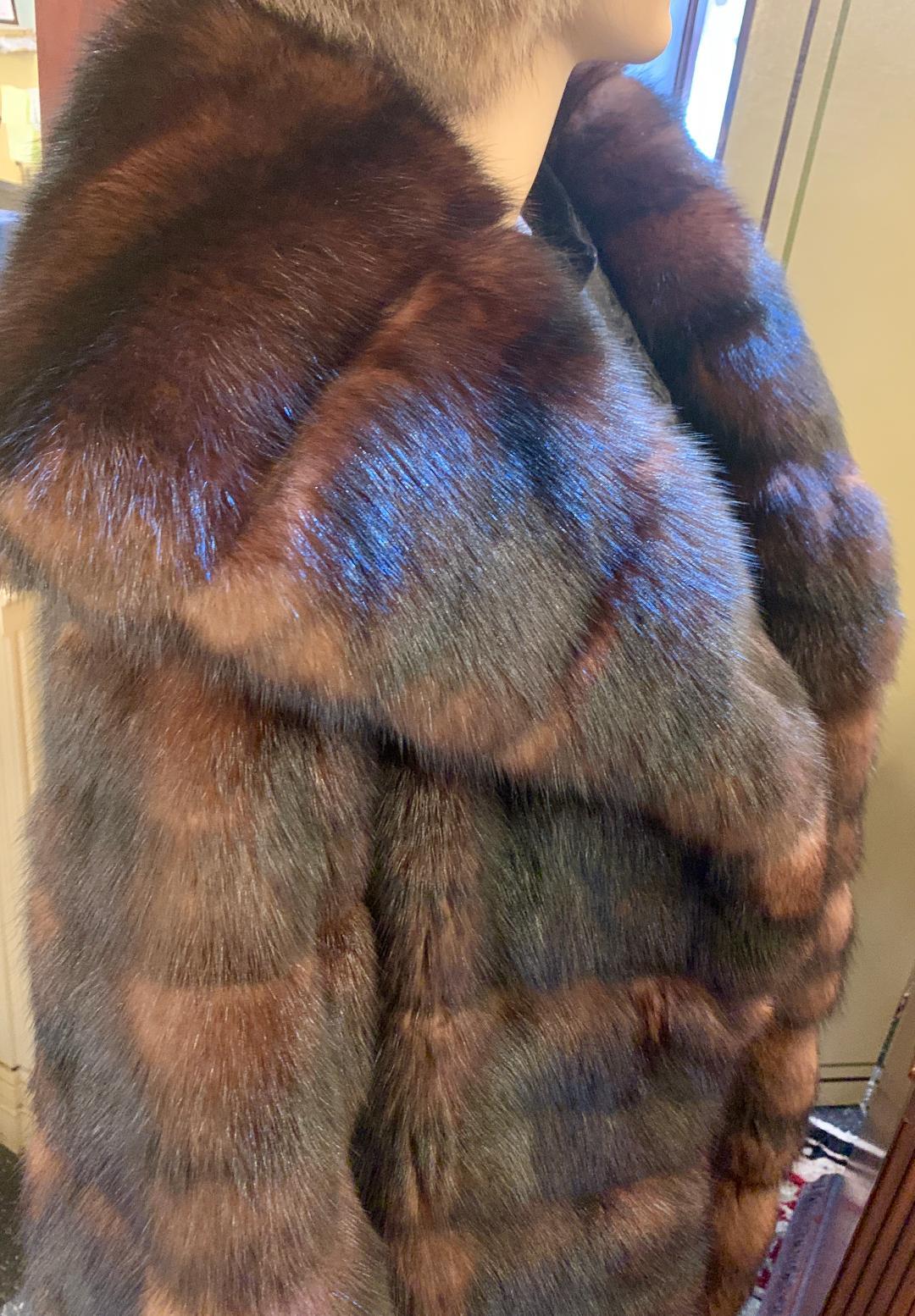 Sophisticated Russian Sable Mid Length Fur Coat with 3/4 Length Sleeves In Excellent Condition For Sale In Tustin, CA