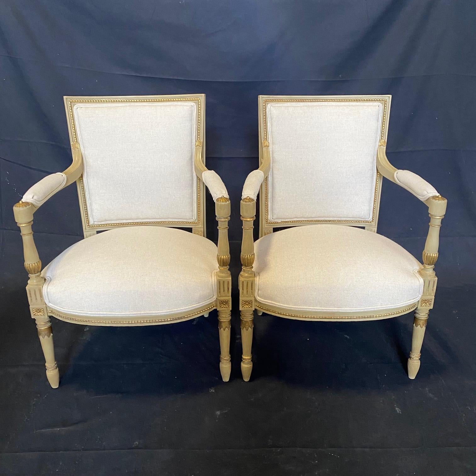 Ensemble sophistiqué de quatre chaises de salle à manger néoclassiques françaises du 19ème siècle 6