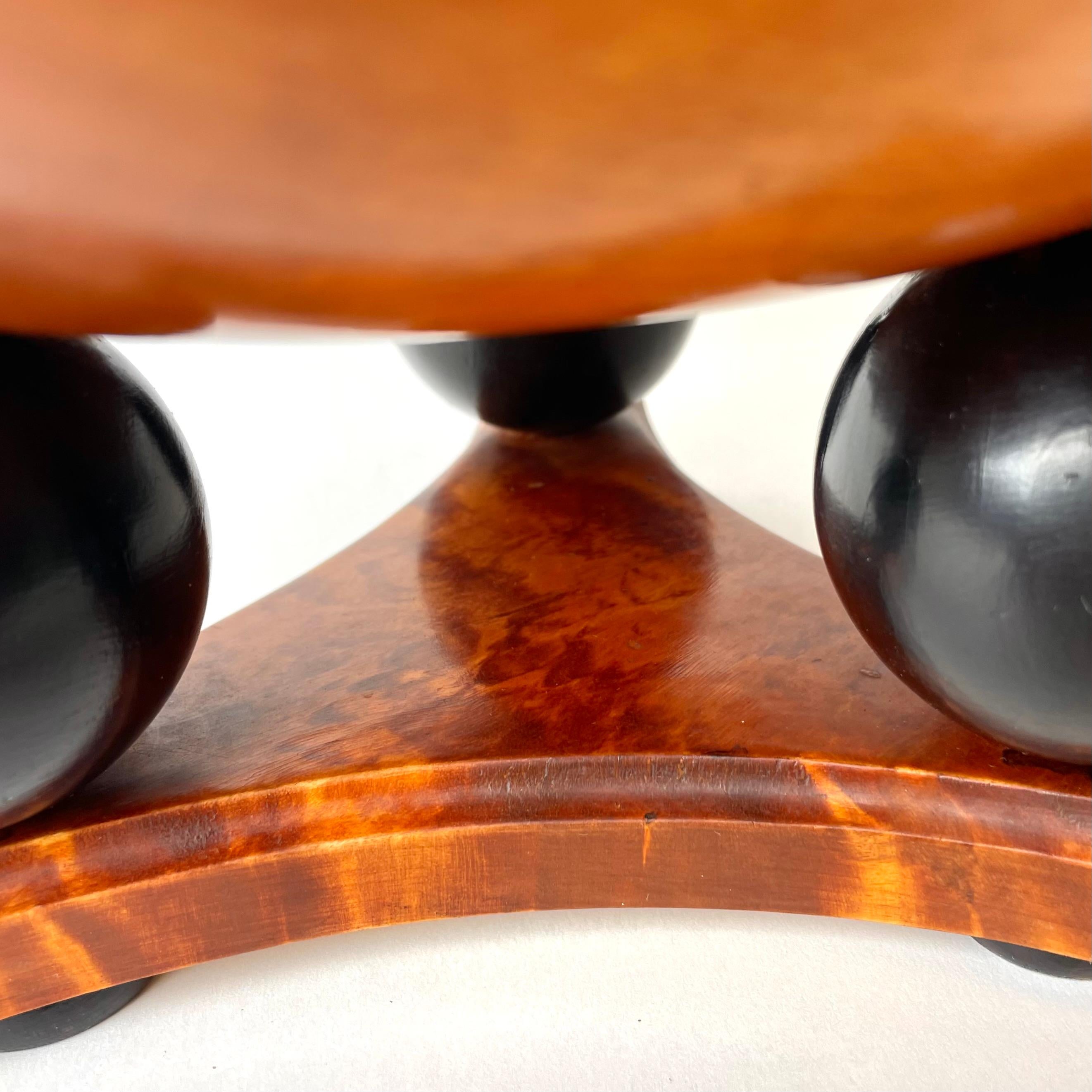 Sophisticated Swedish Bowl in Flame Birch, with Black Details. Art Deco 1920-30s For Sale 5