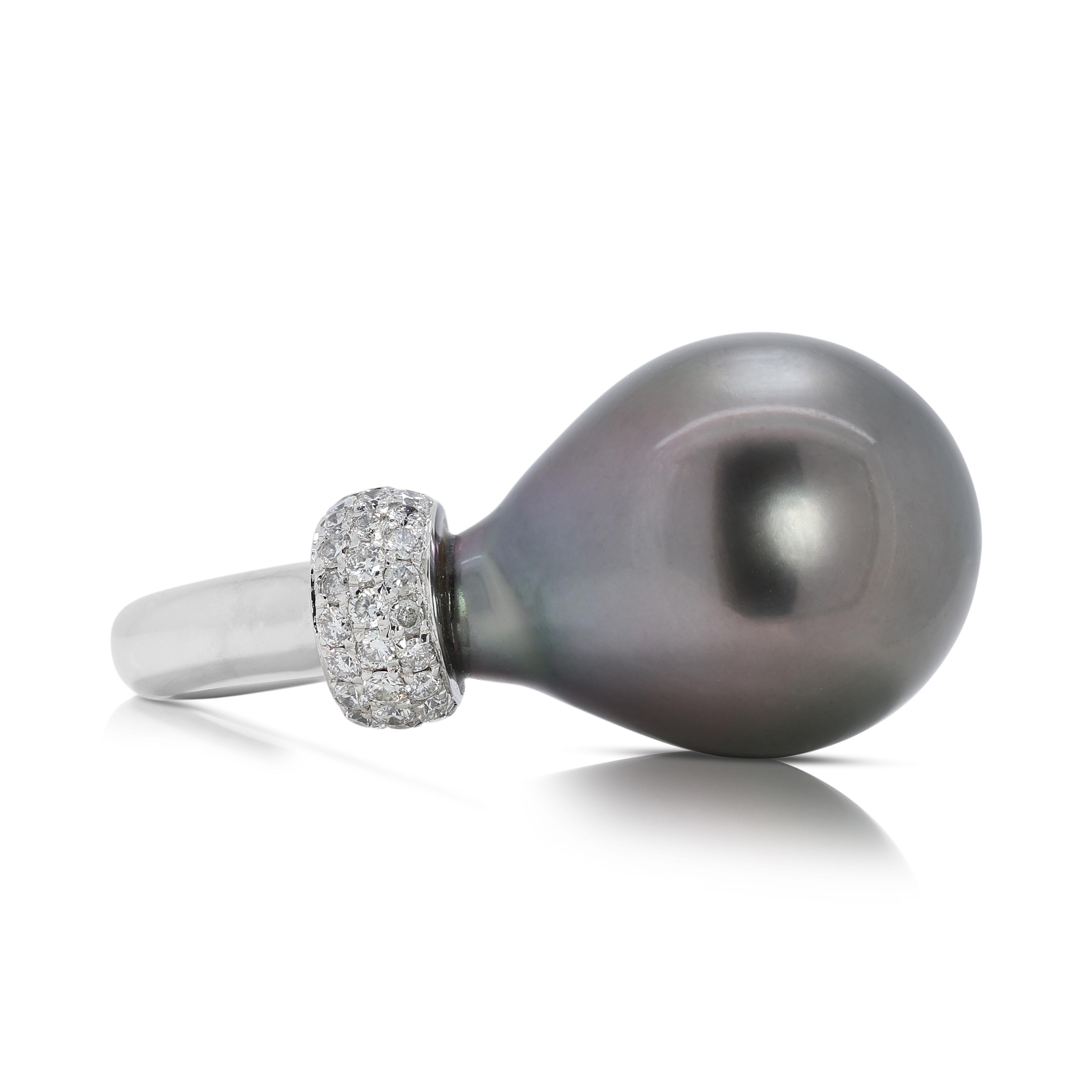 Round Cut Sophisticated Tahitian Pearl Ring with Natural Diamonds in 18K White Gold For Sale