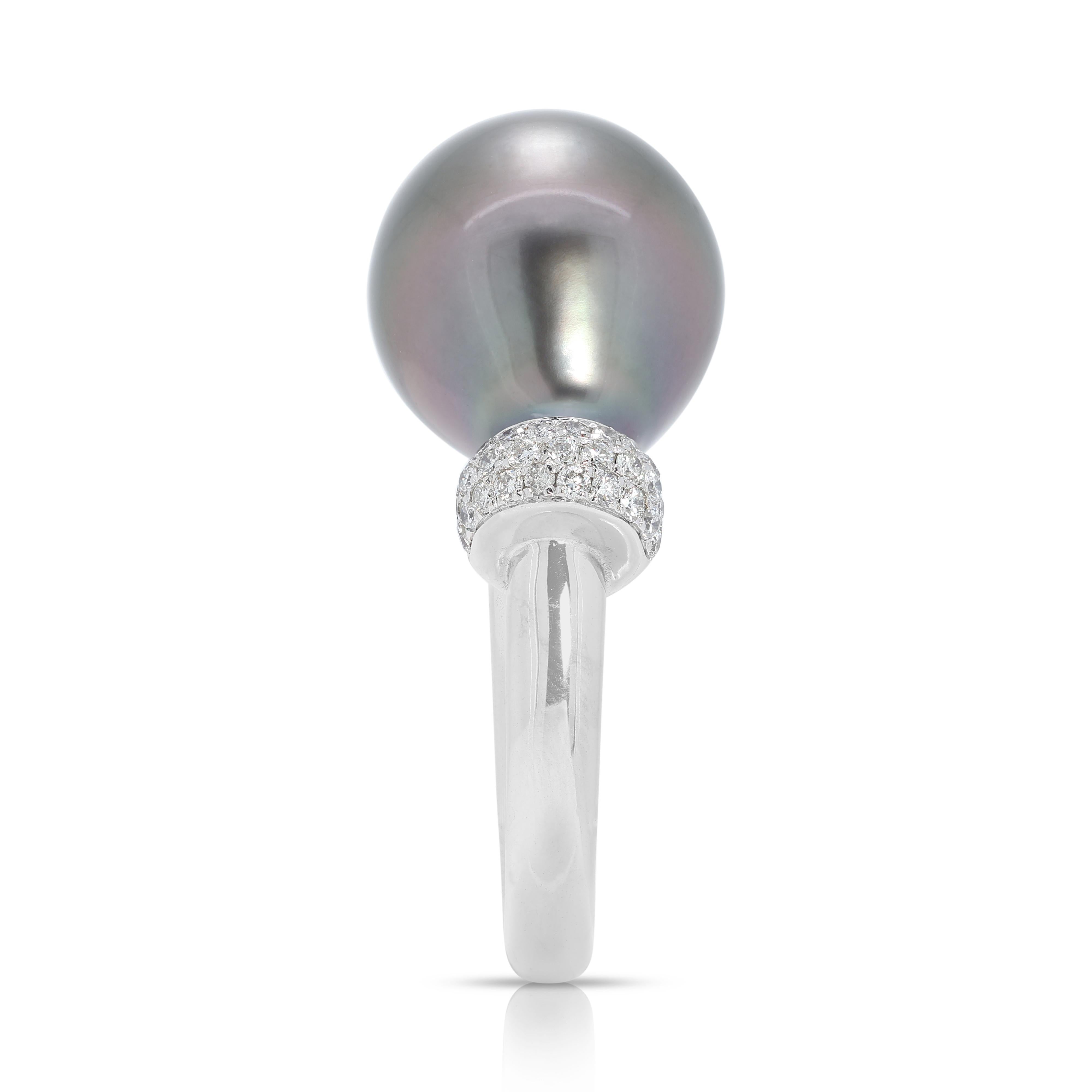 Women's Sophisticated Tahitian Pearl Ring with Natural Diamonds in 18K White Gold For Sale