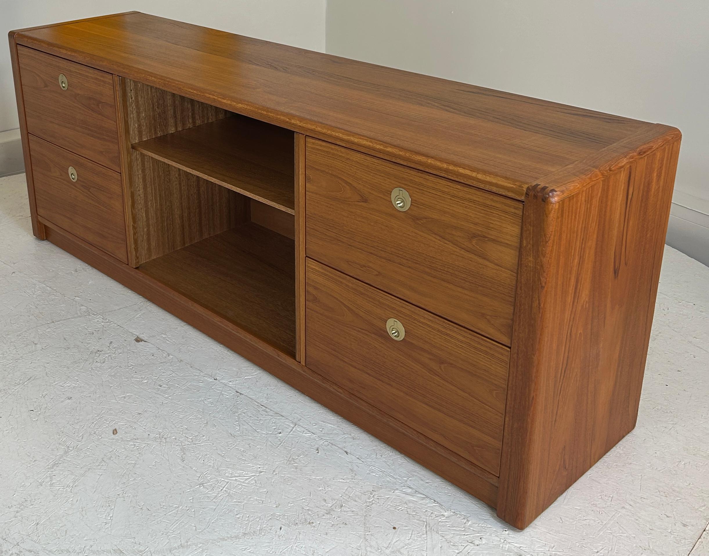 Sophisticated Teak Credenza For Sale 6