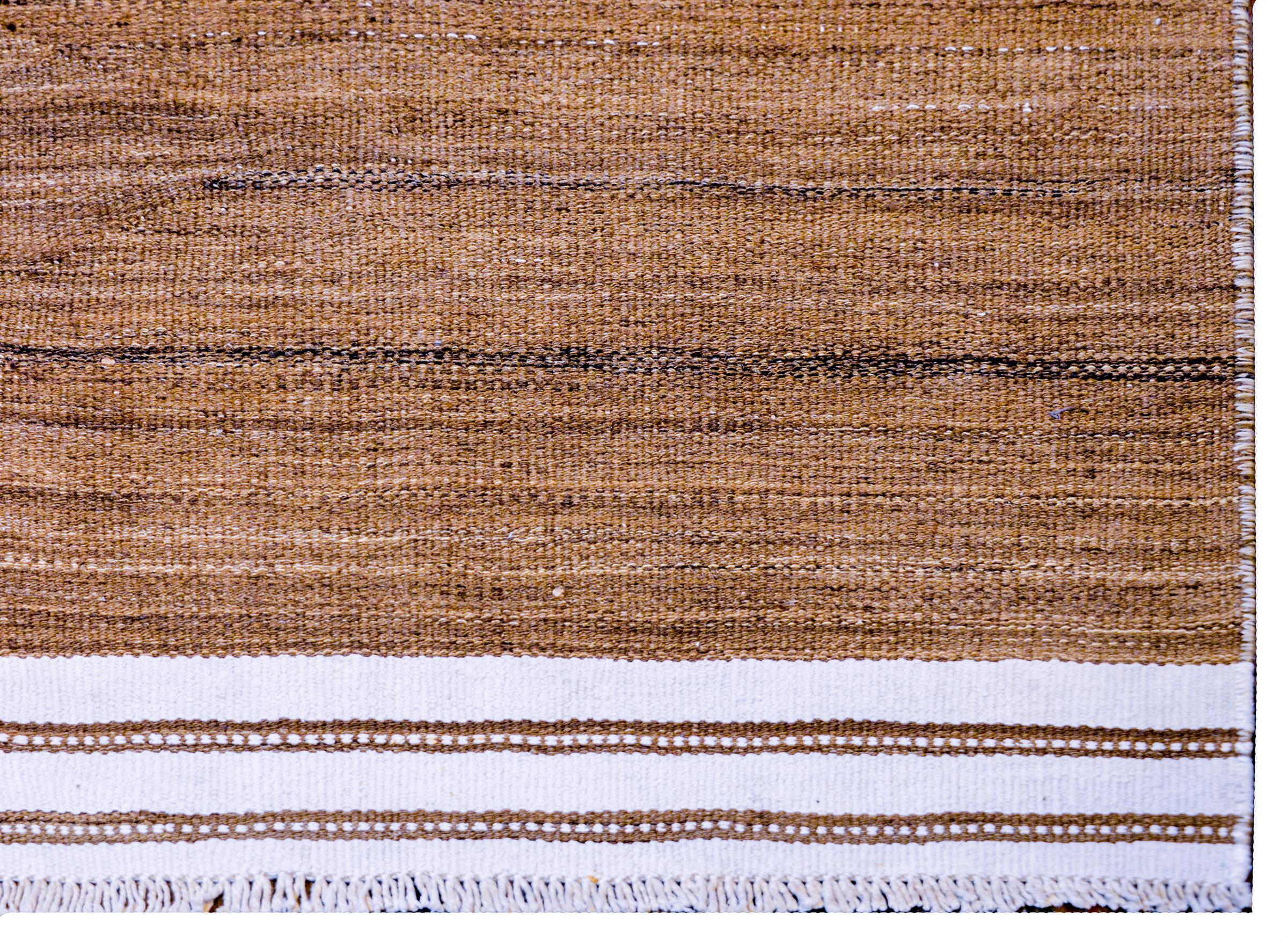Raffinierter Shahsevan-Teppich im Vintage-Stil im Zustand „Gut“ im Angebot in Chicago, IL