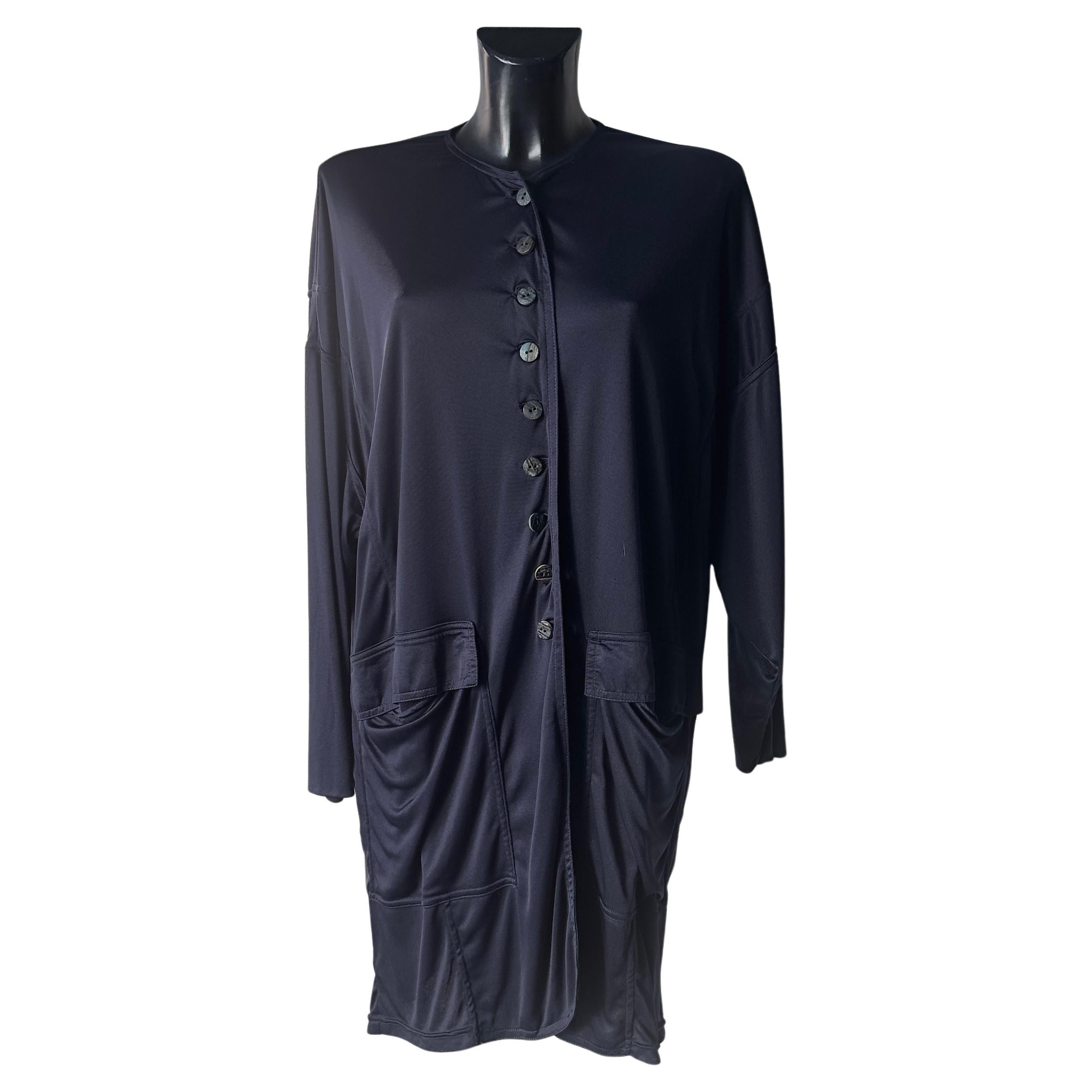 Mitternachtsblauer asymmetrischer Seidenmantel von Dolce & Gabbana, 2000er Jahre im Angebot