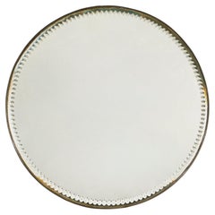 Plateau miroir de soucoupe, circulaire des années 1900, estampillé Made in England au dos