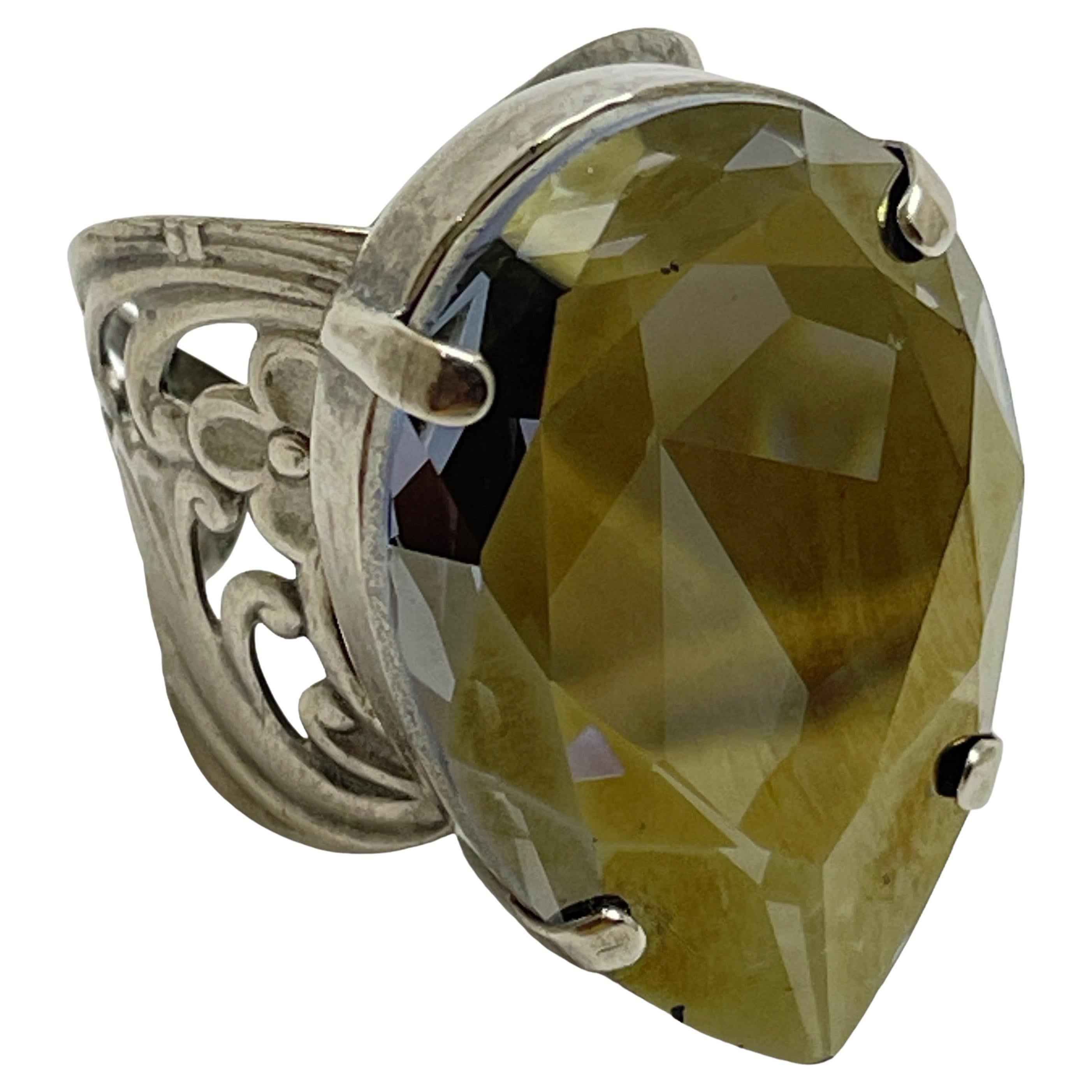 Anello da passerella firmato SORELLI in argento e pietre di vetro