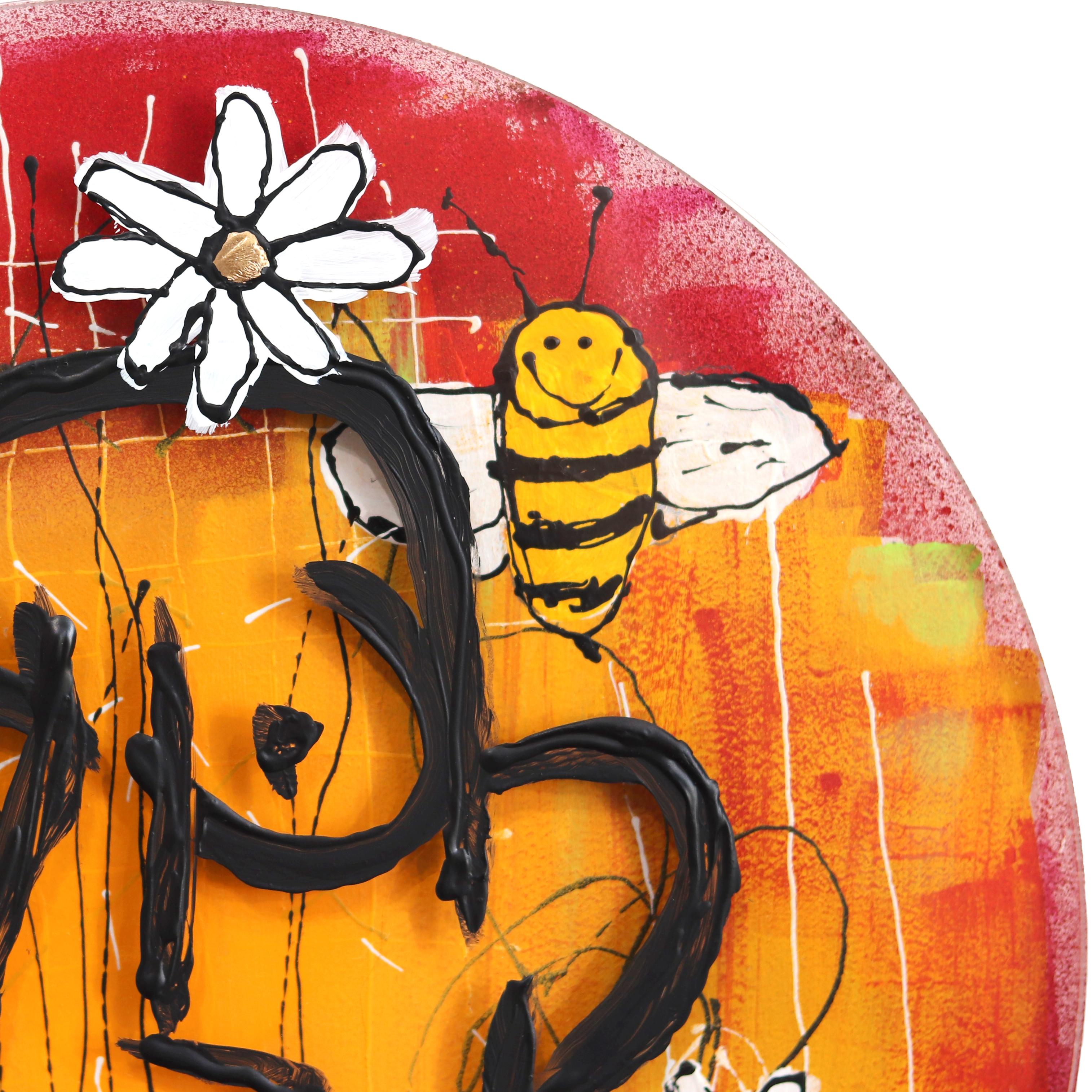 S'inspirant d'icônes culturelles et d'événements mondiaux, le néo-expressionnisme de Soren Grau, imprégné de street art, invite les amateurs d'art à prendre part à un récit plus grand que nature. Dans un monde peint avec les influences de figures