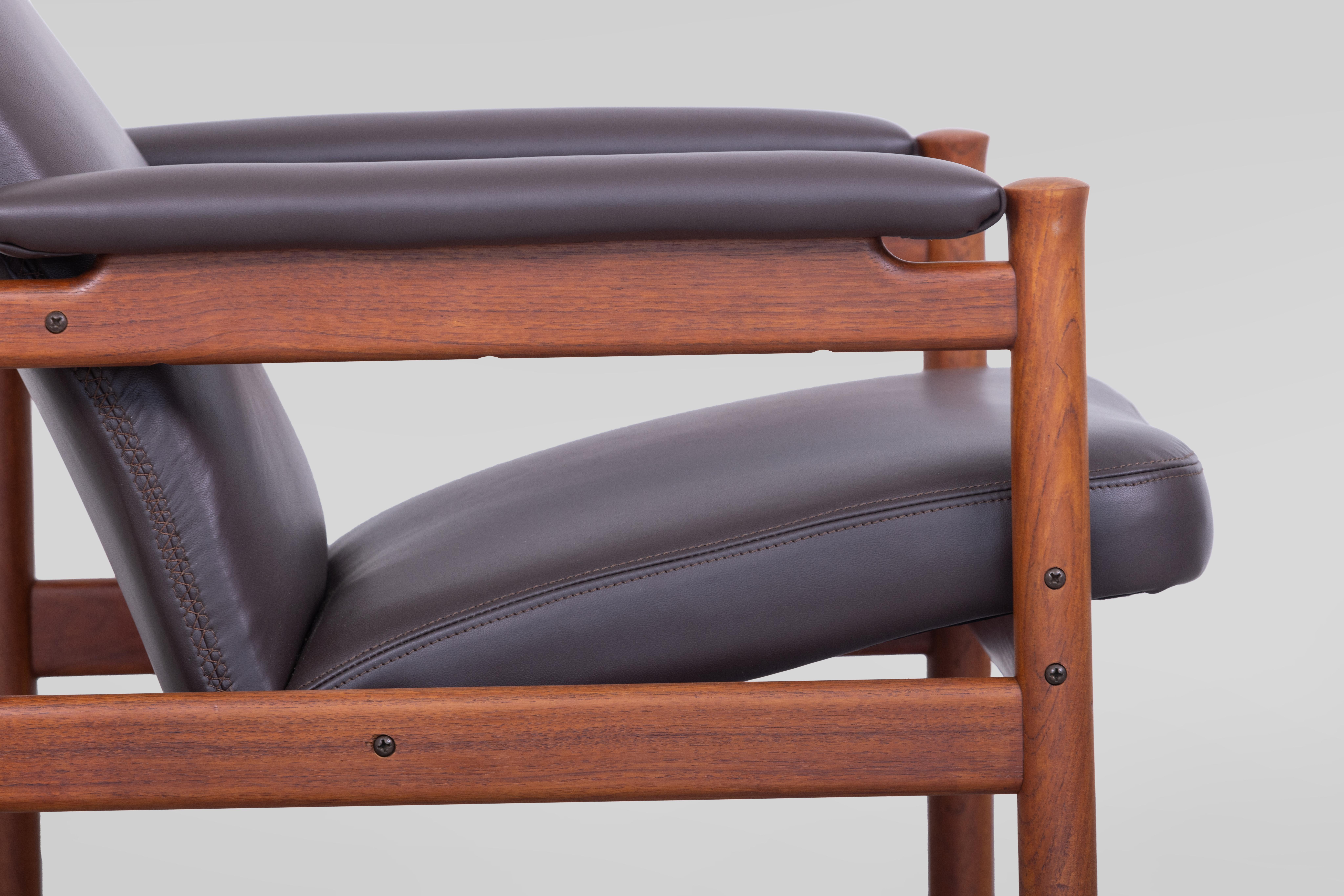 Mid-Century Modern Soren Hansen Wingback Chair Model 4365, Denmark 1960s For Sale