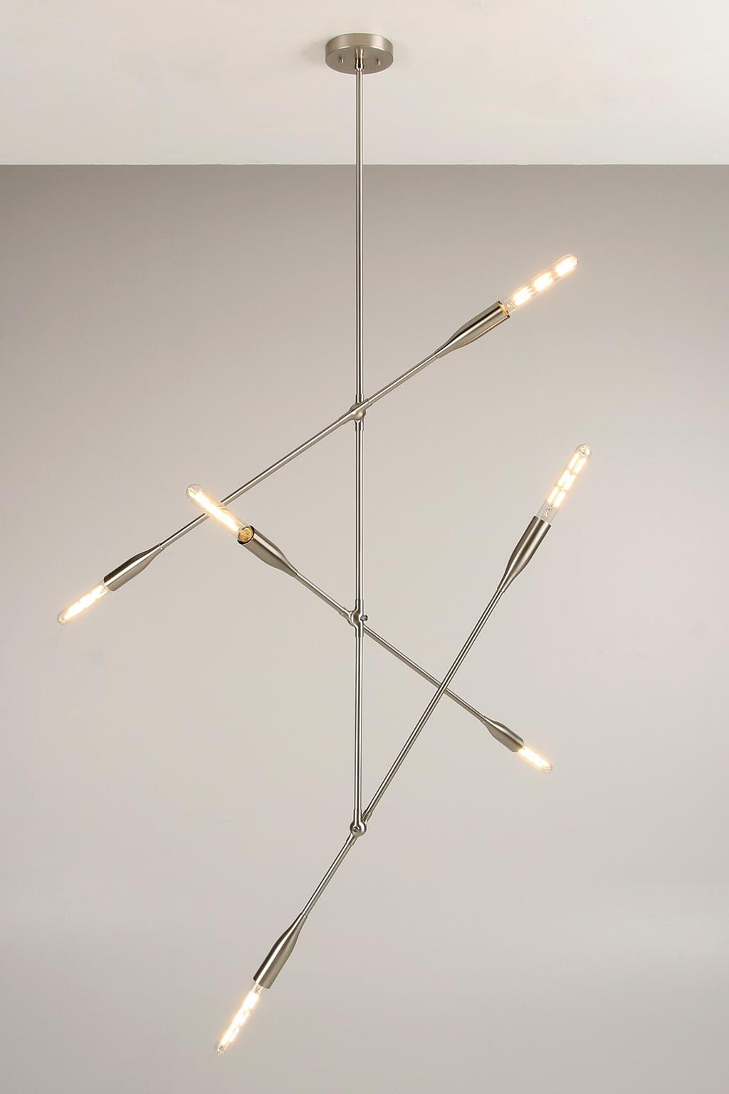 Luminaire contemporain à trois bras Sorenthia, fabriqué sur-mesure par le Studio DUNN Neuf - En vente à Rumford, RI