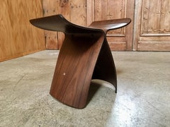 Tabouret papillon Sori Yanagi de Tendo Mokko