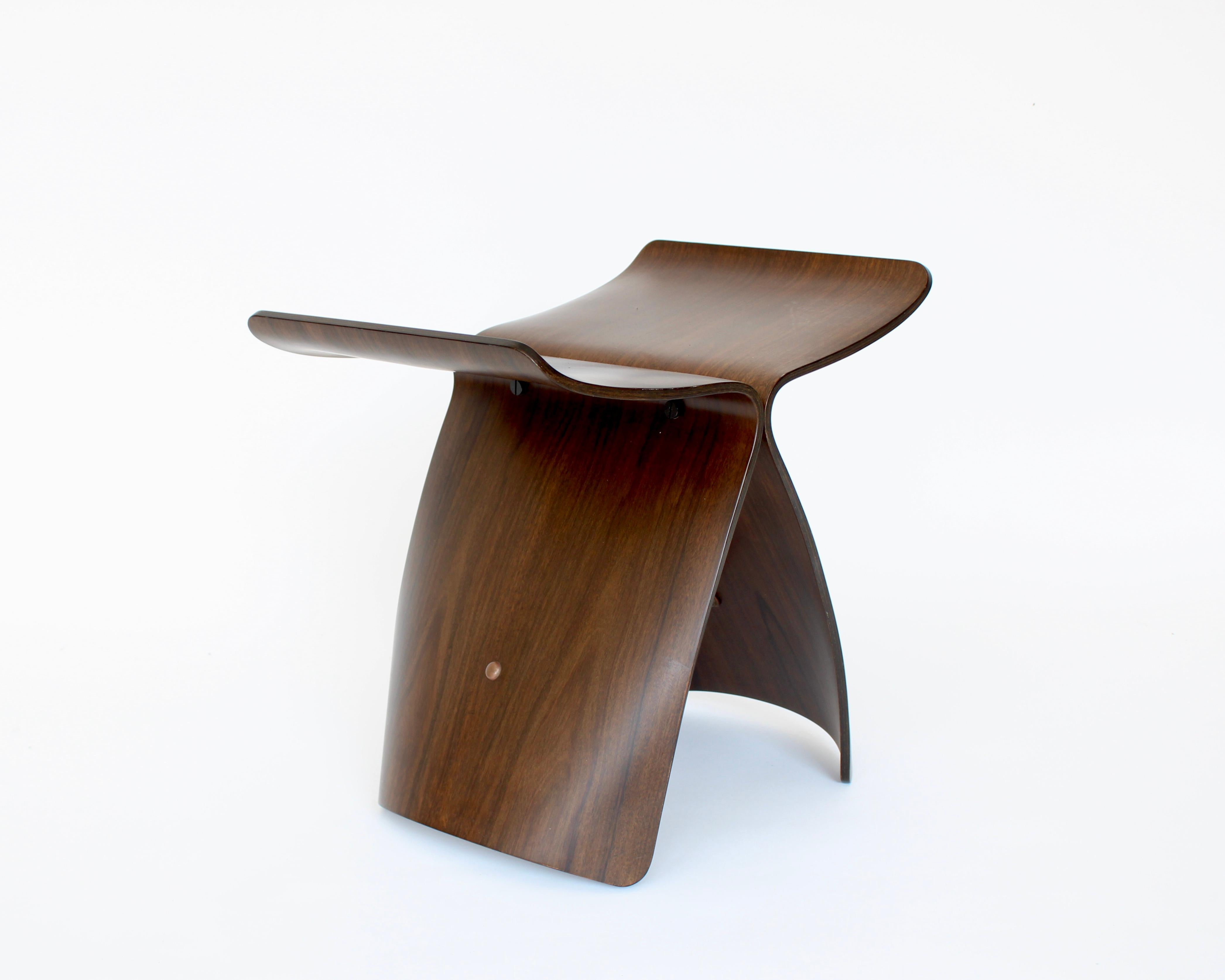 Sori Yanagi Butterfly Stool in Molded Palisander Tendo Mokko In Good Condition In Chicago, IL
