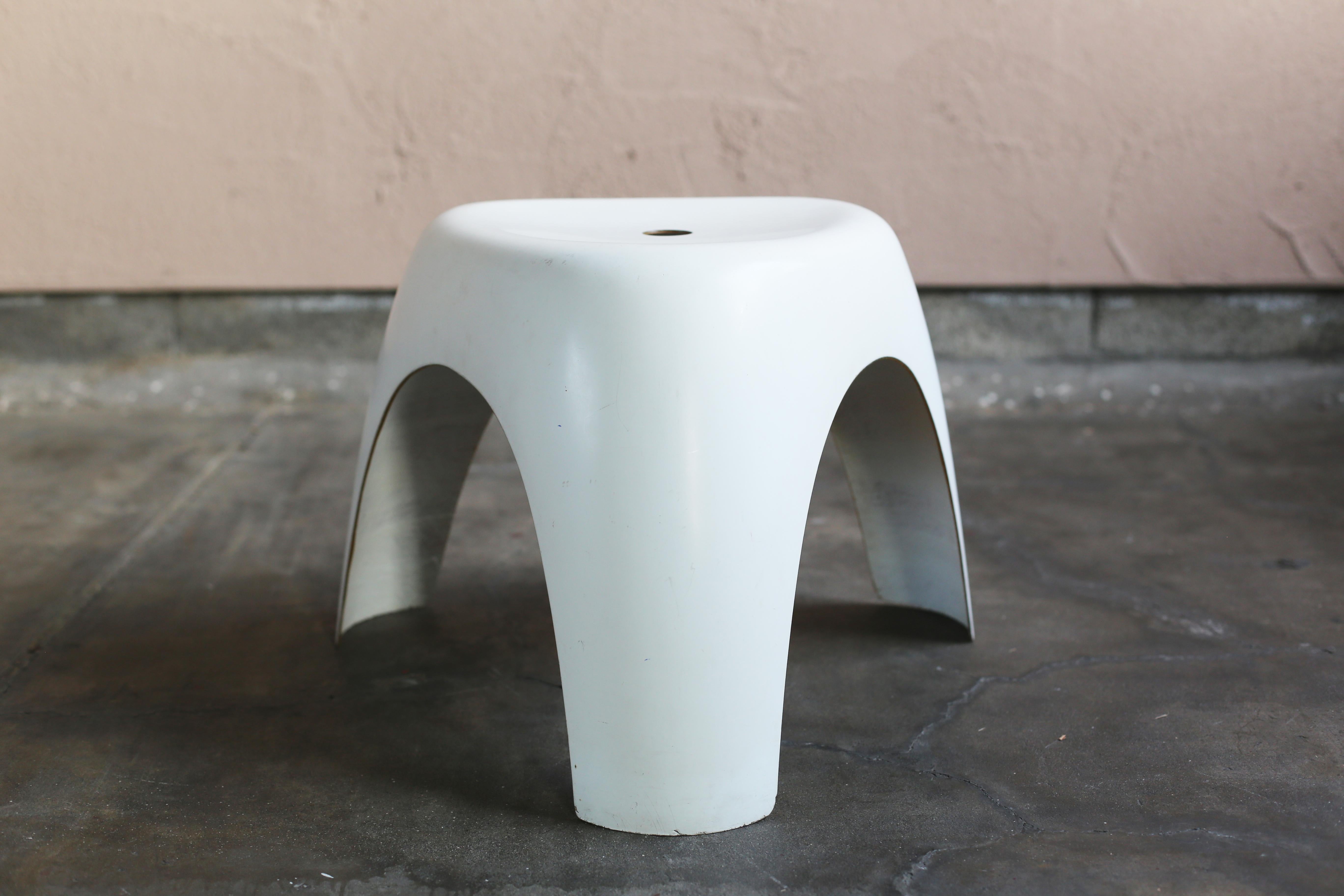 Sori Yanagi Elephant stool by FRP 3