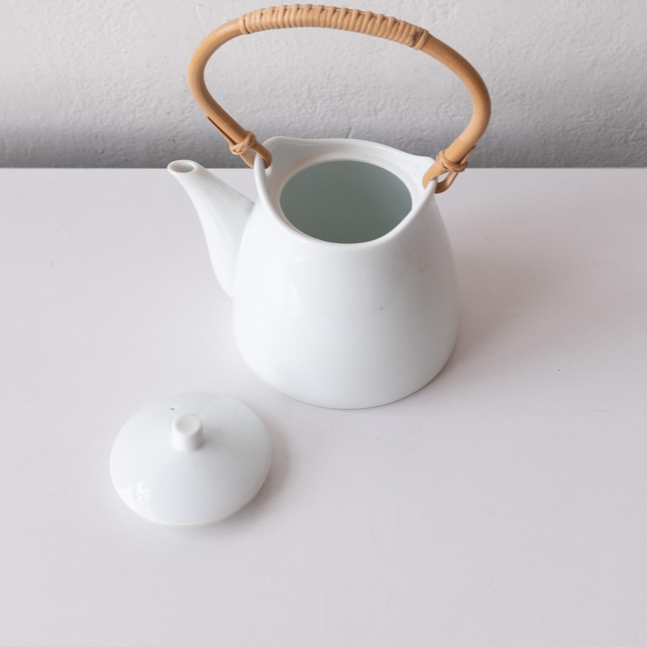 Japanese Sori Yanagi Porcelain Tea Pot