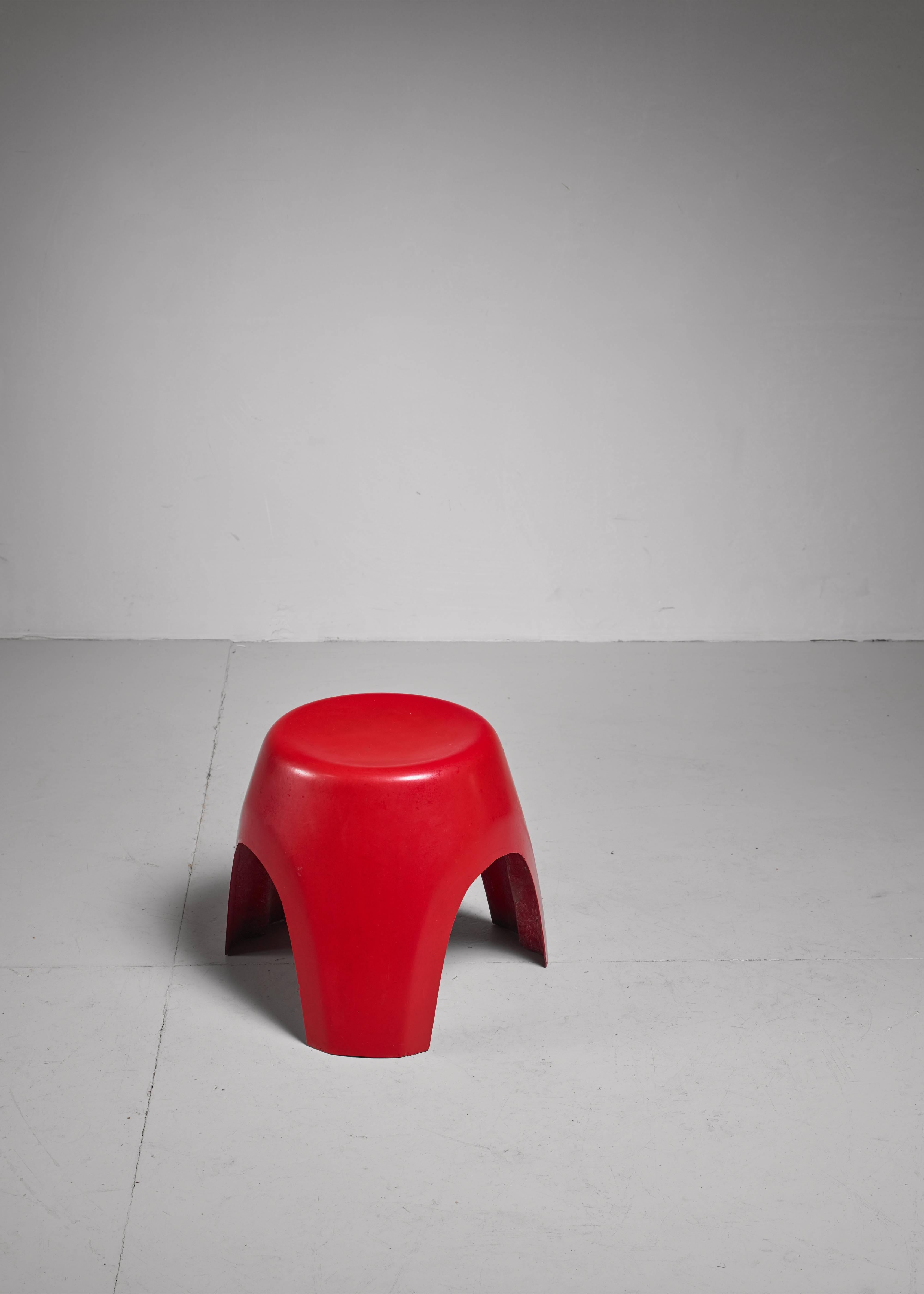 A rare and early red version fiberglass elephant stool, designed by Sori Yanagi for Kotobuki.

It bears its name 'elephant stool' because of the shape resemblances a baby elephant.
     