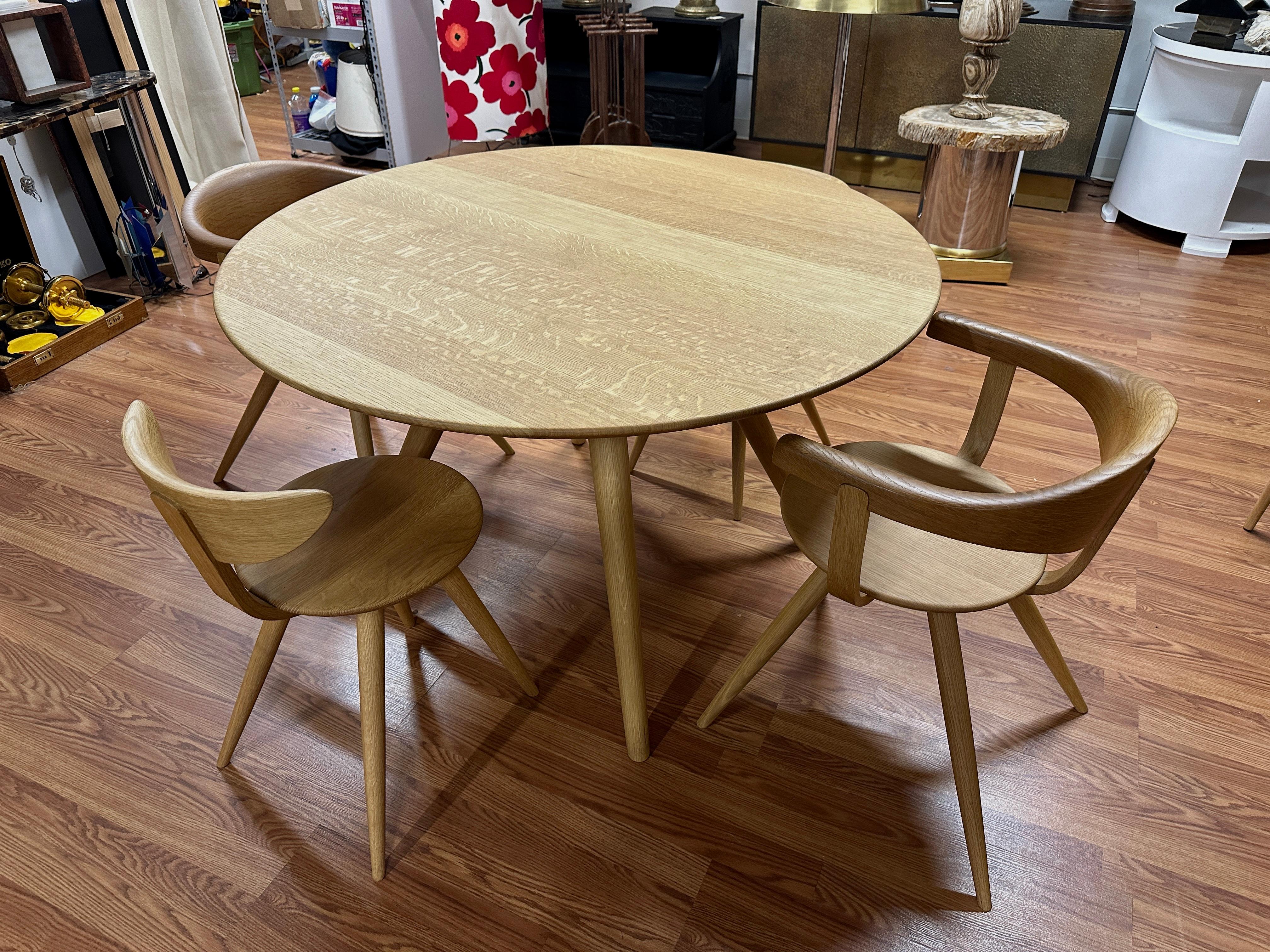 Table et chaises en chêne blanchi Sori Yonagi pour Hida réédition 2022 en vente 12