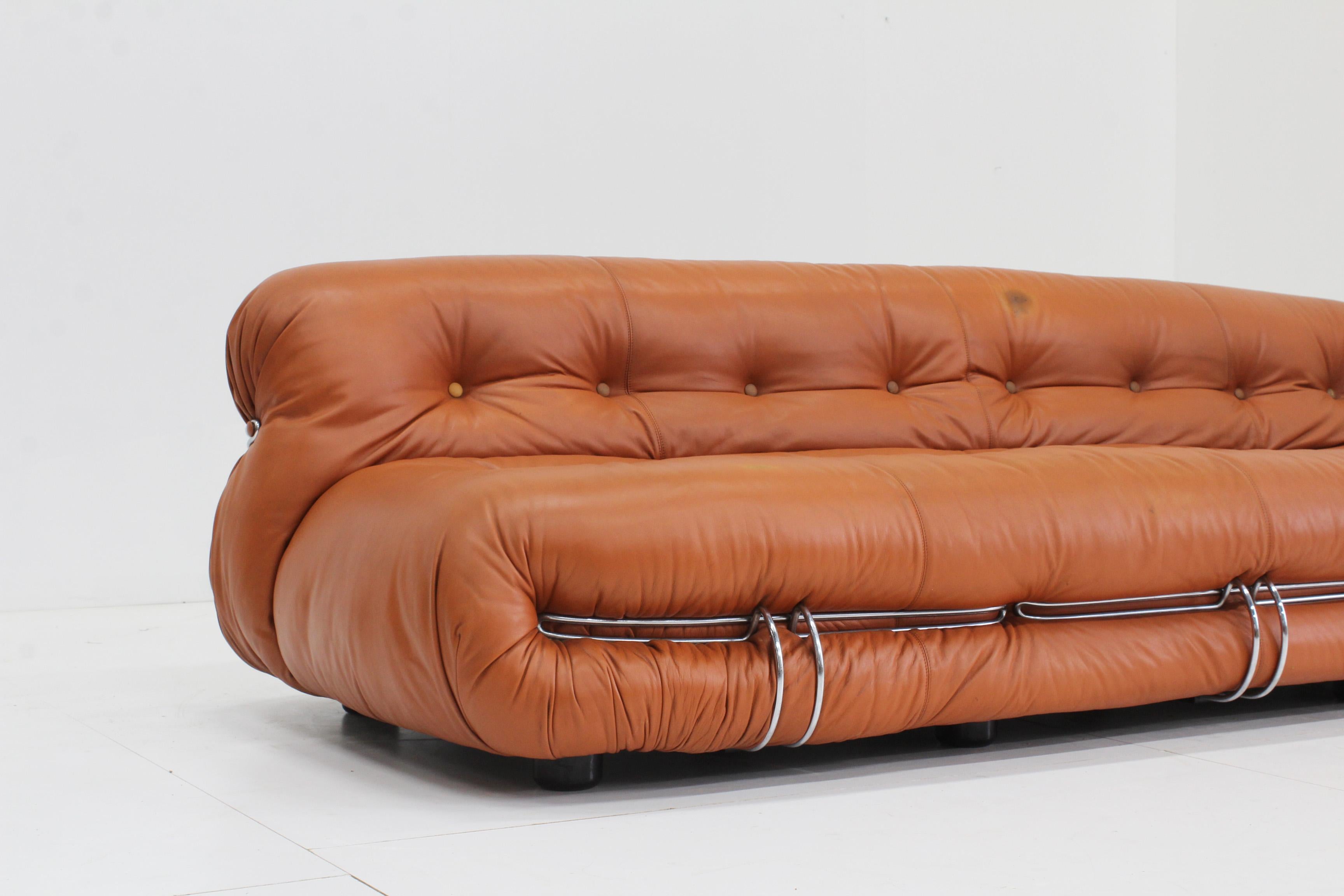 Soriana 4 seater sofa by Afra & Tobia Scarpa for Cassina in cognac leather For Sale 6