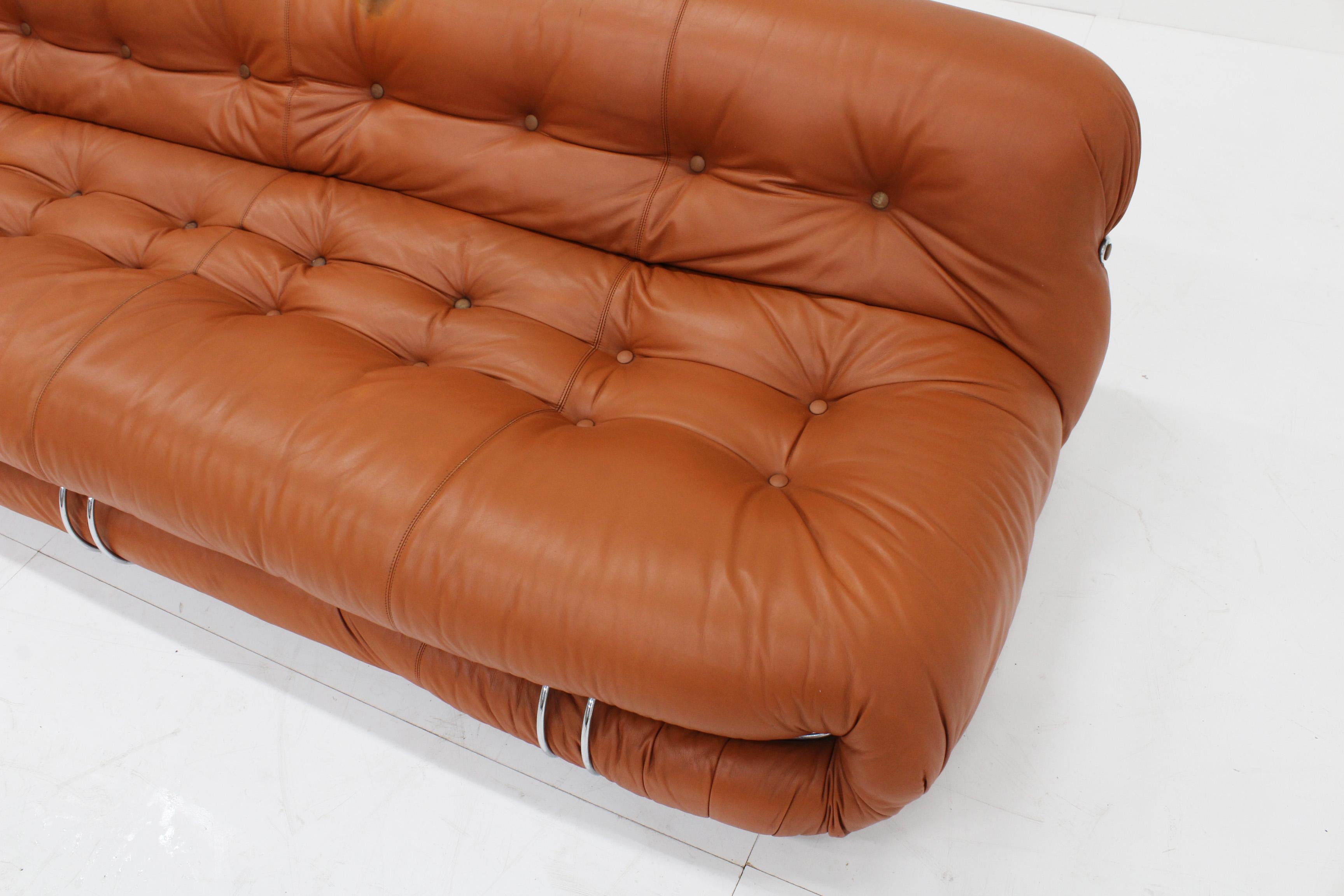Soriana 4 seater sofa by Afra & Tobia Scarpa for Cassina in cognac leather For Sale 10