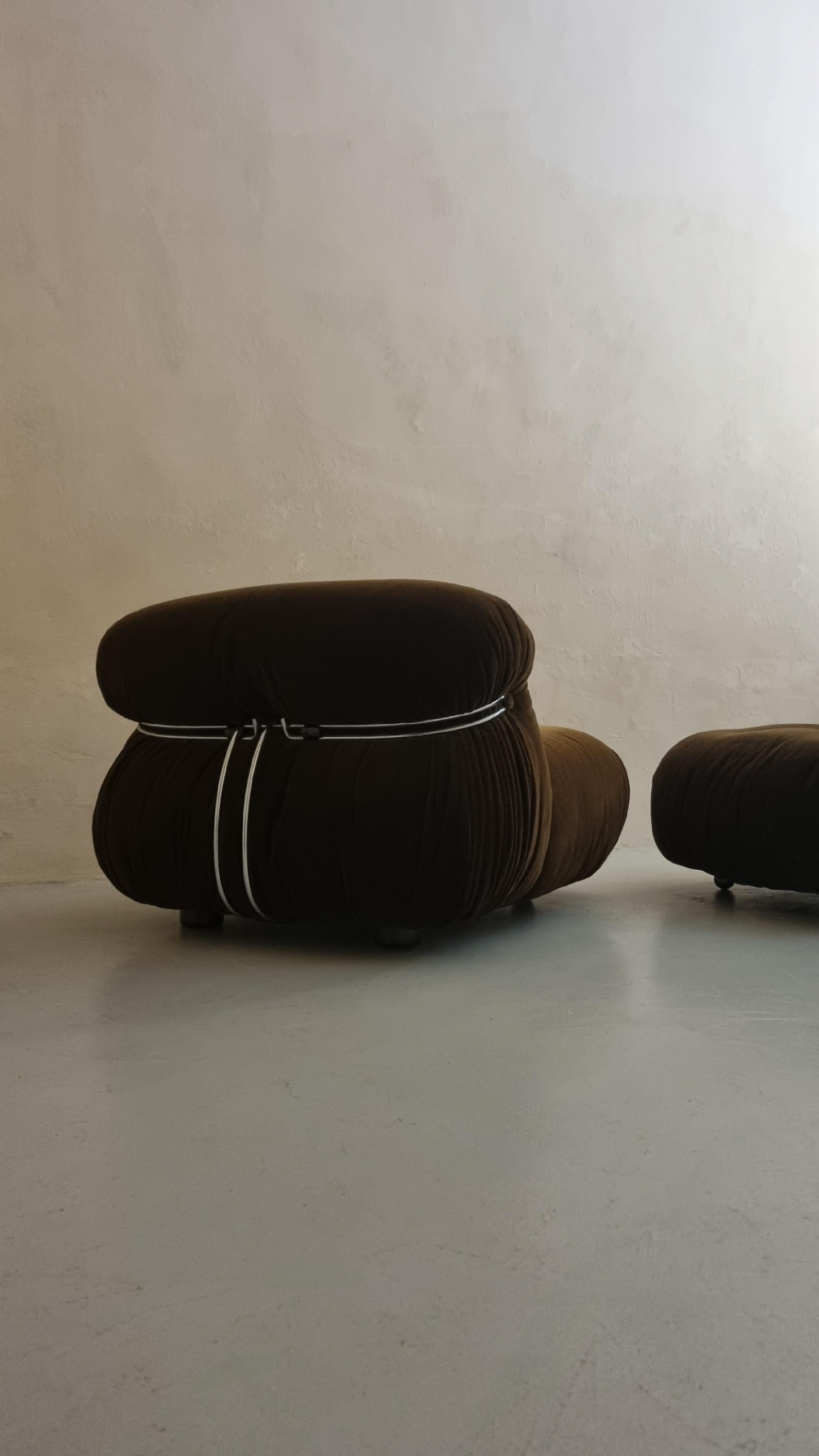 Fauteuil et pouf Soriana conçus par  Afra et Tobia Scarpa pour Cassina 1969 en vente 3
