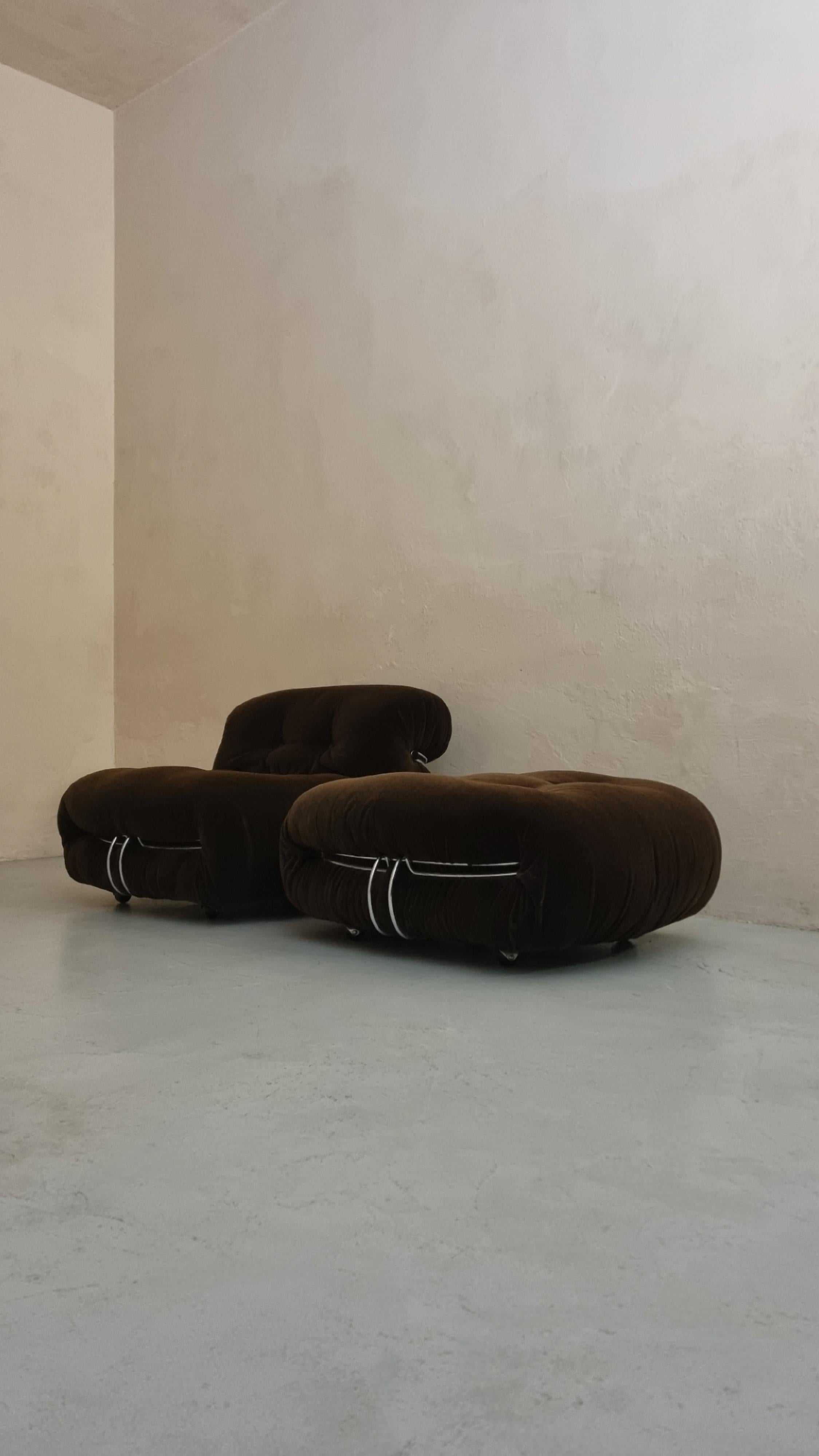 Mid-Century Modern Fauteuil et pouf Soriana conçus par  Afra et Tobia Scarpa pour Cassina 1969 en vente