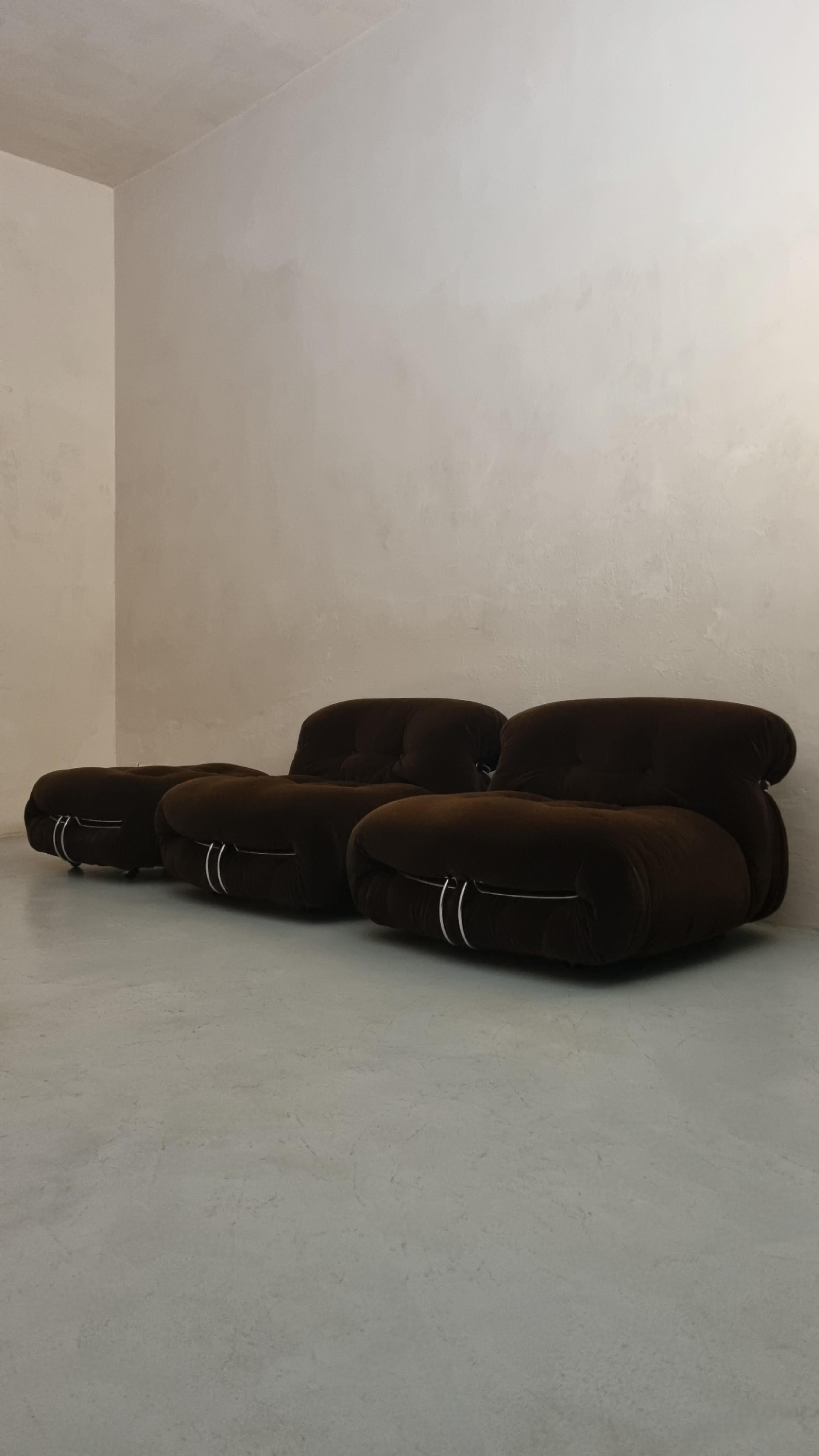 Fauteuils et pouf Soriana conçus par  Afra et Tobia Scarpa pour Cassina 1969 en vente 3
