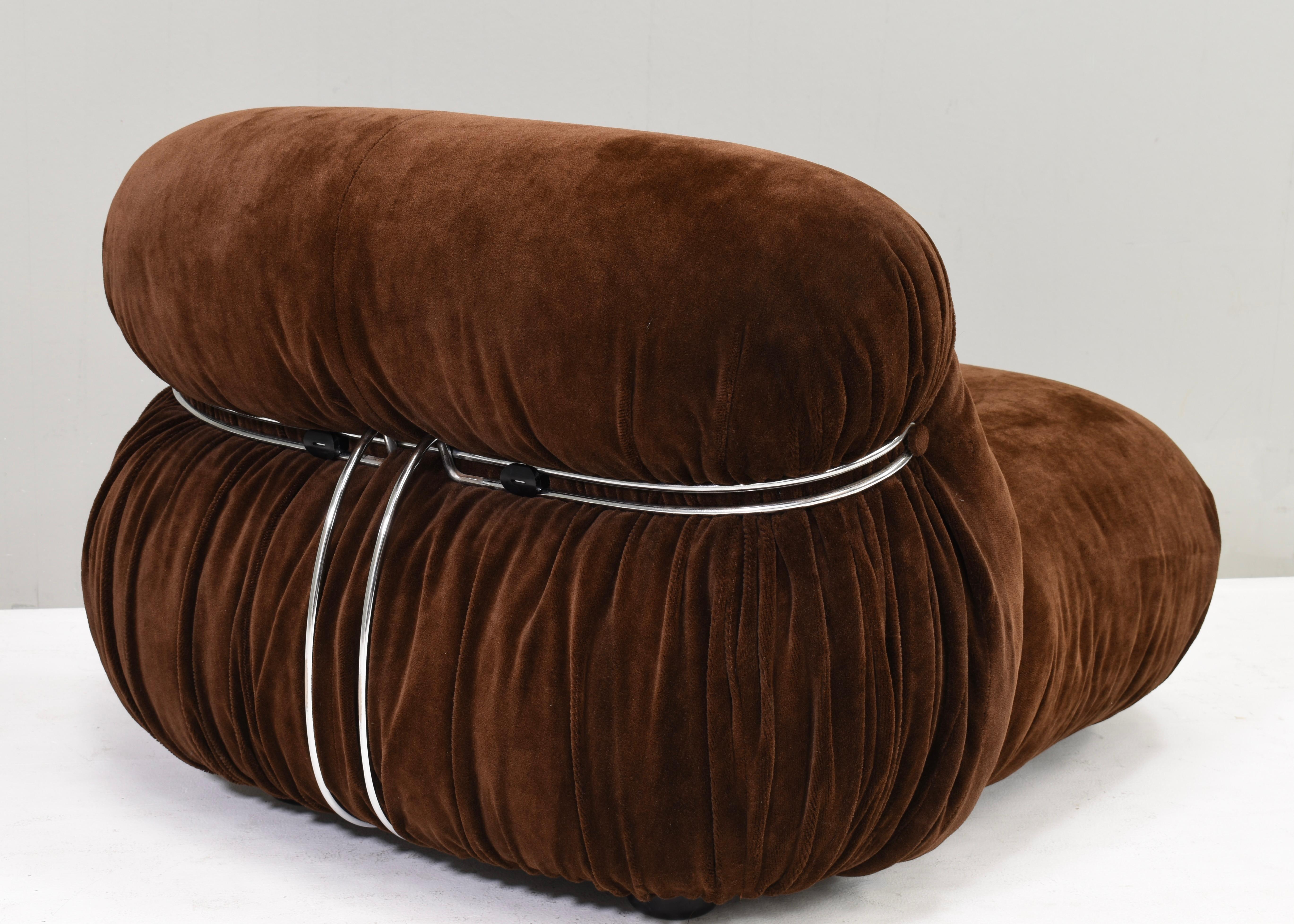 Silla Soriana de Scarpa en mohair original marrón chocolate - Cassina, años 60 en venta 5