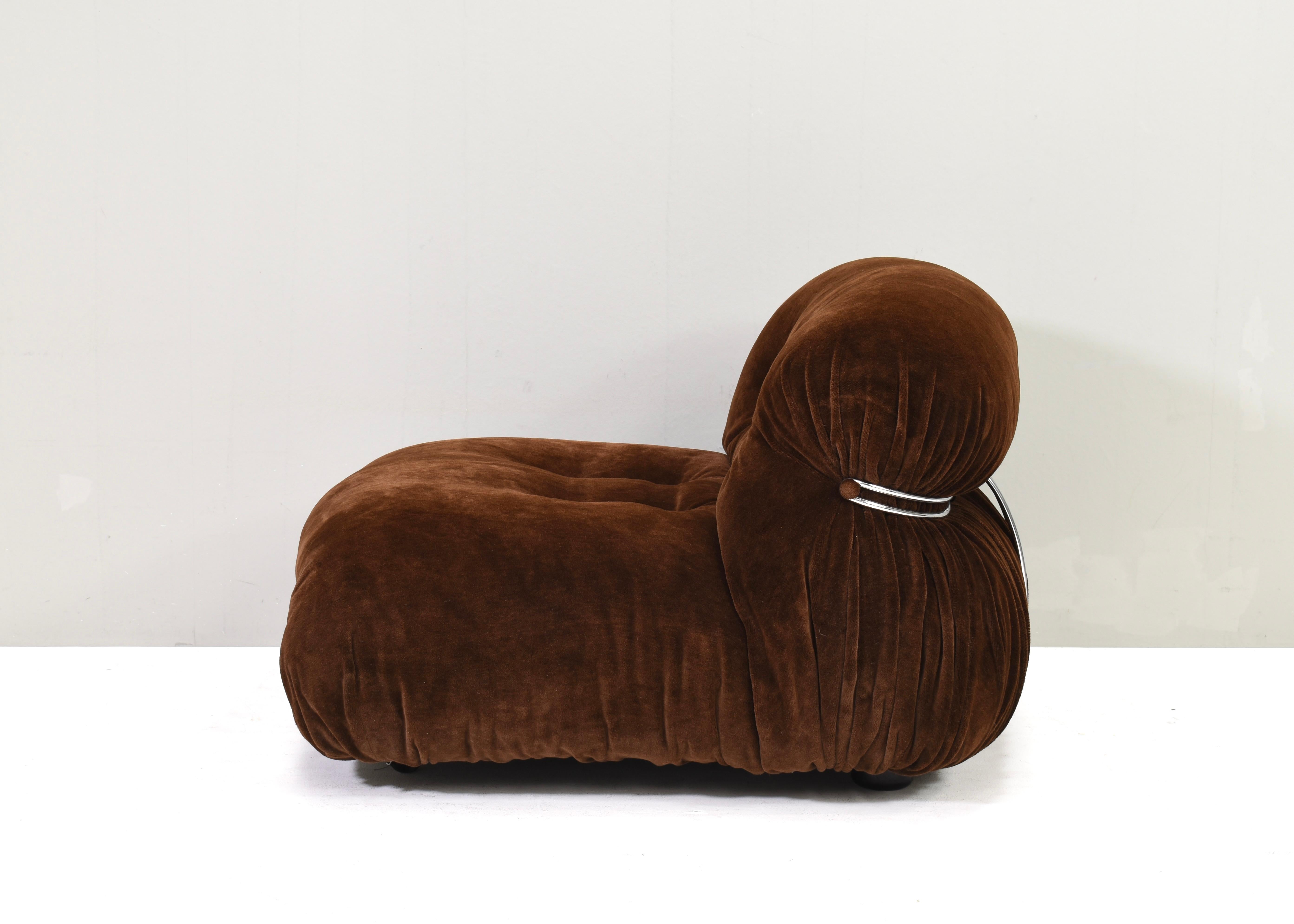 Silla Soriana de Scarpa en mohair original marrón chocolate - Cassina, años 60 en Bueno estado para la venta en Pijnacker, Zuid-Holland