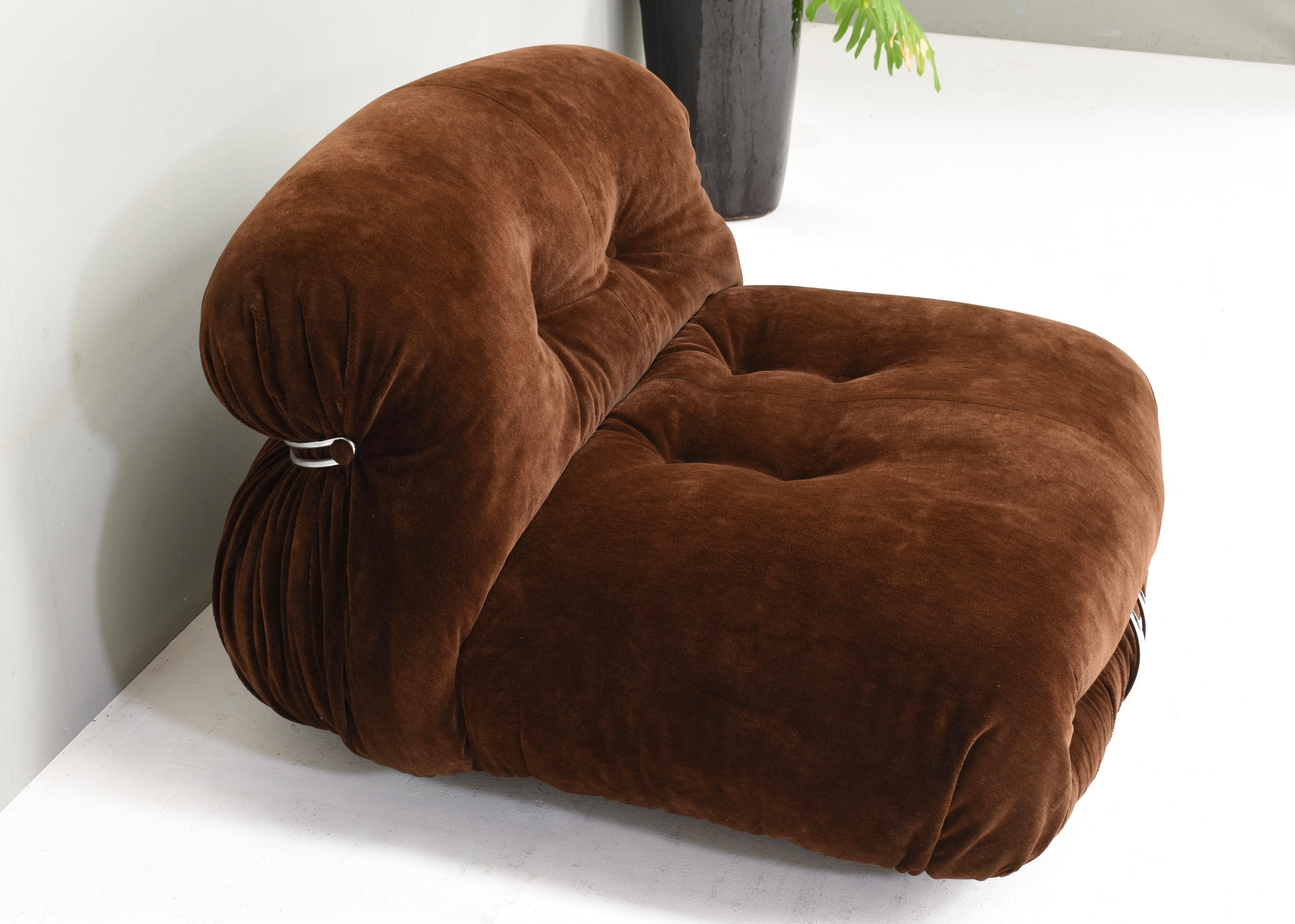 Silla Soriana de Scarpa en mohair original marrón chocolate - Cassina, años 60 en venta 1