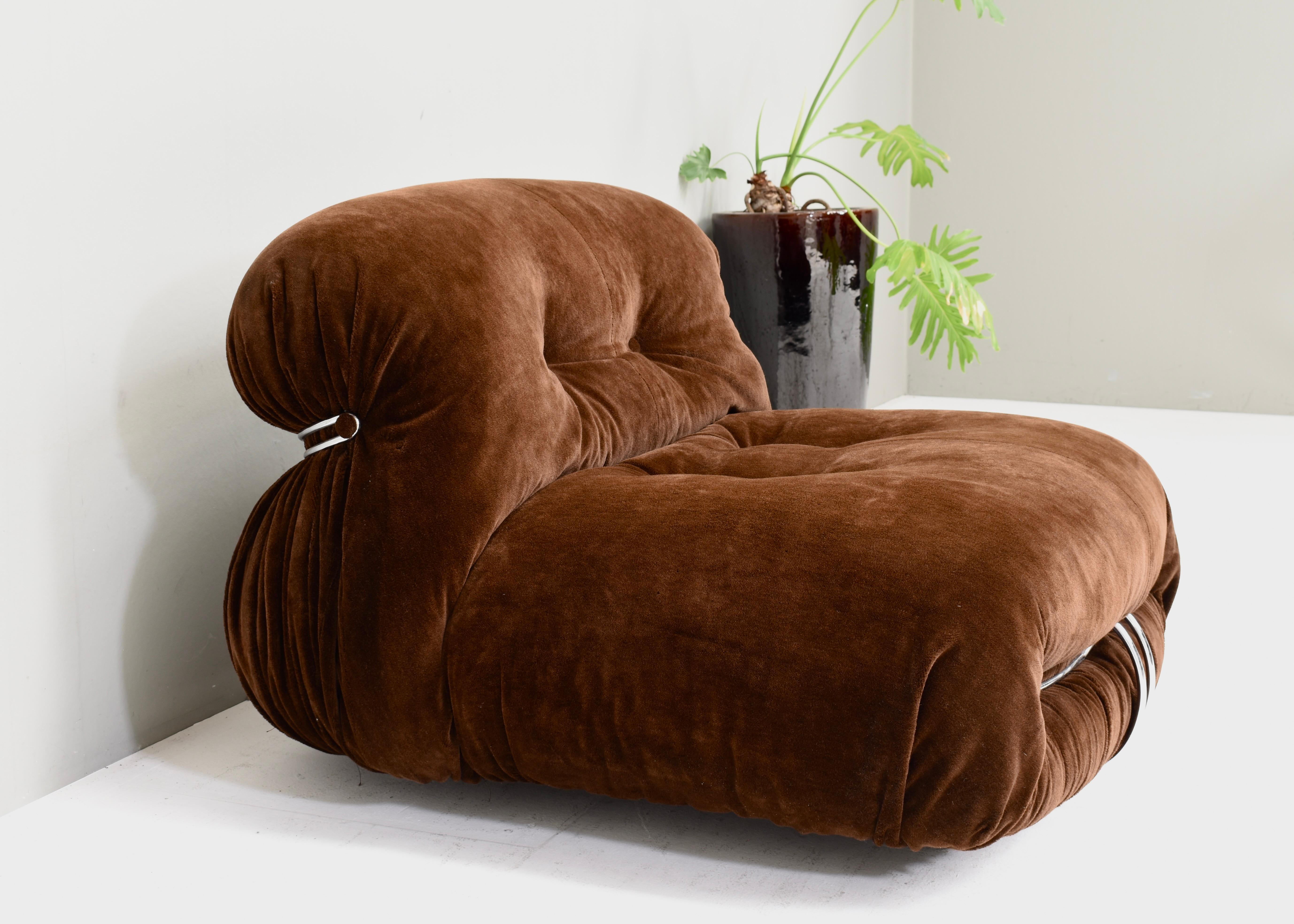 Silla Soriana de Scarpa en mohair original marrón chocolate - Cassina, años 60 en venta 2