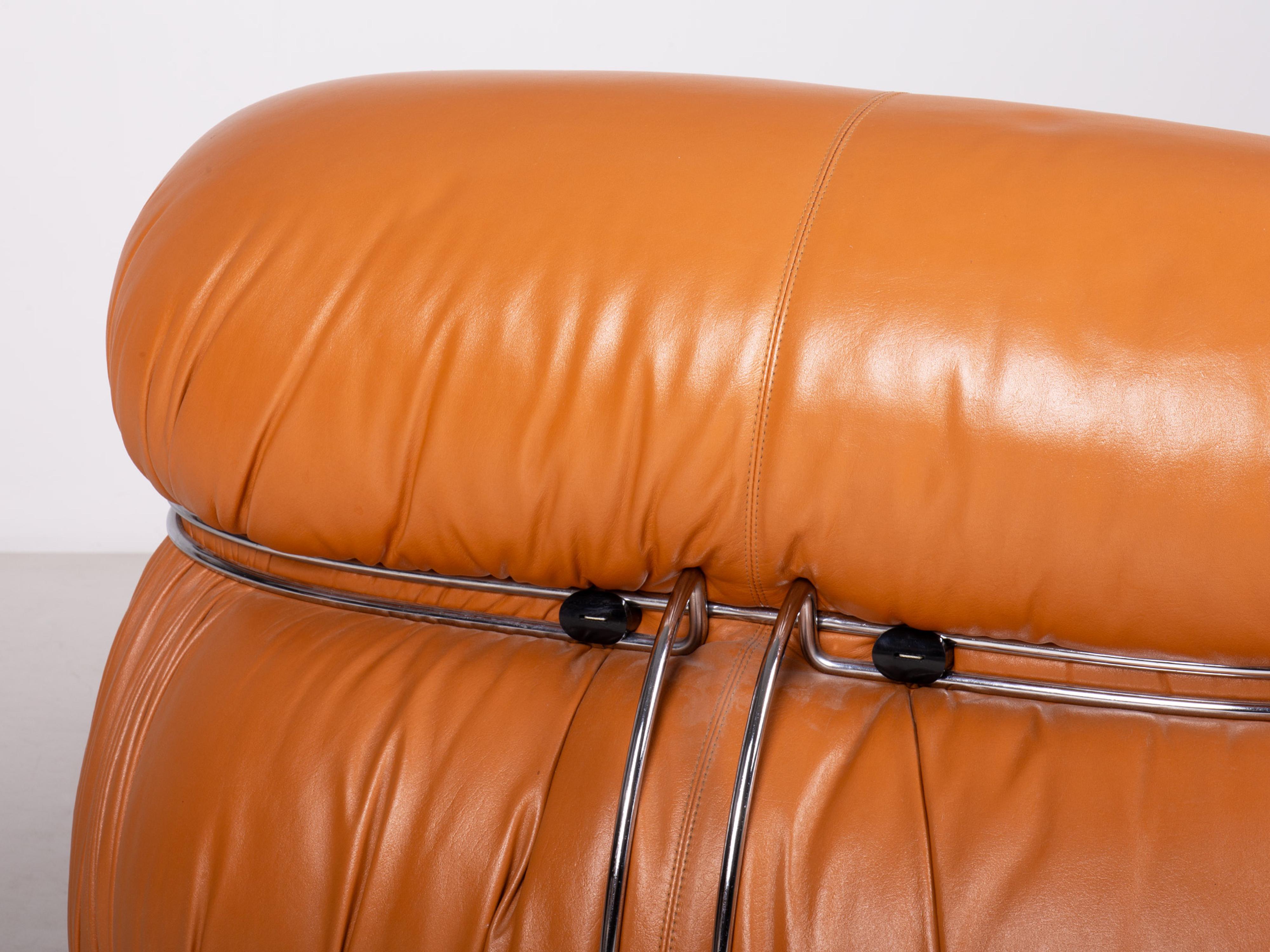 Chaise longue et pouf Soriana d'Afra et Tobia Scarpa avec cuir d'origine Bon état - En vente à Ozzano Dell'emilia, IT