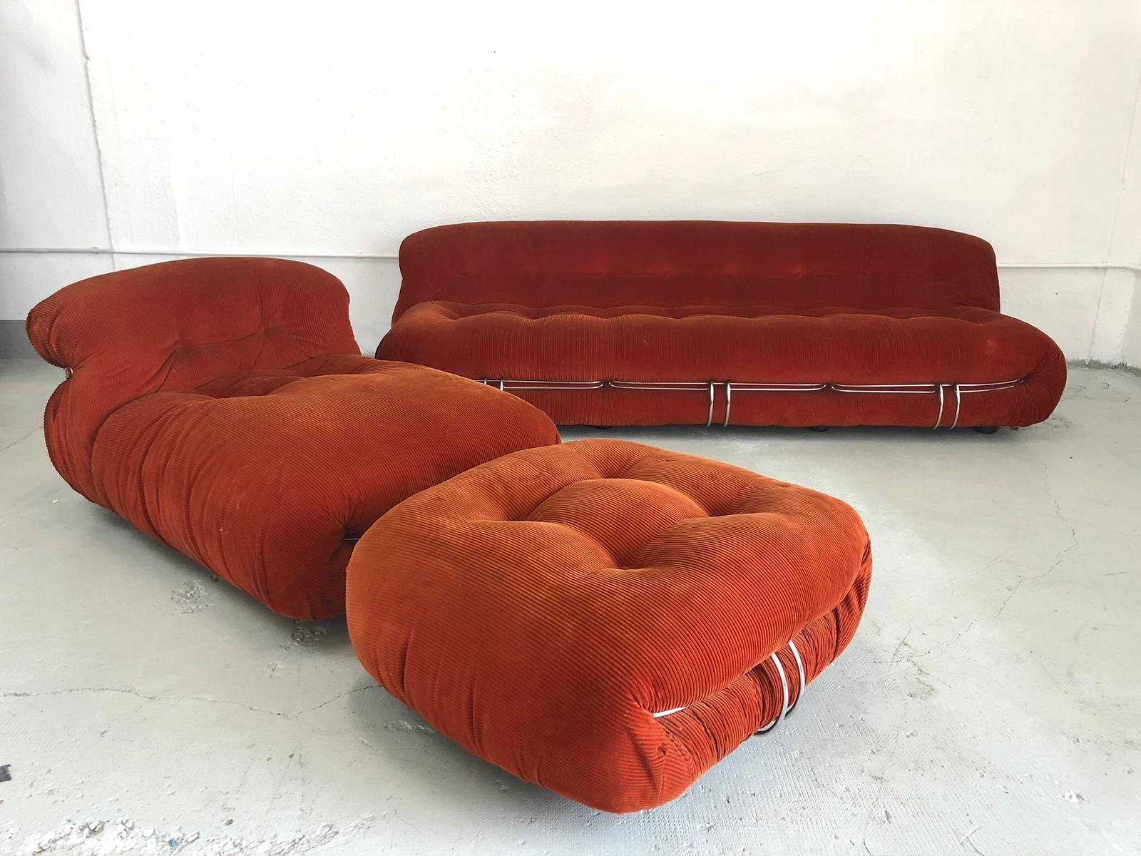 Soriana Chaise Lounge and ottoman design Tobia Scarpa for Cassina 1970s, with original corduroy orange fabric in good vintage condition, consistent with age and use. These items are currently being shipped from Italy, check with us for availability.