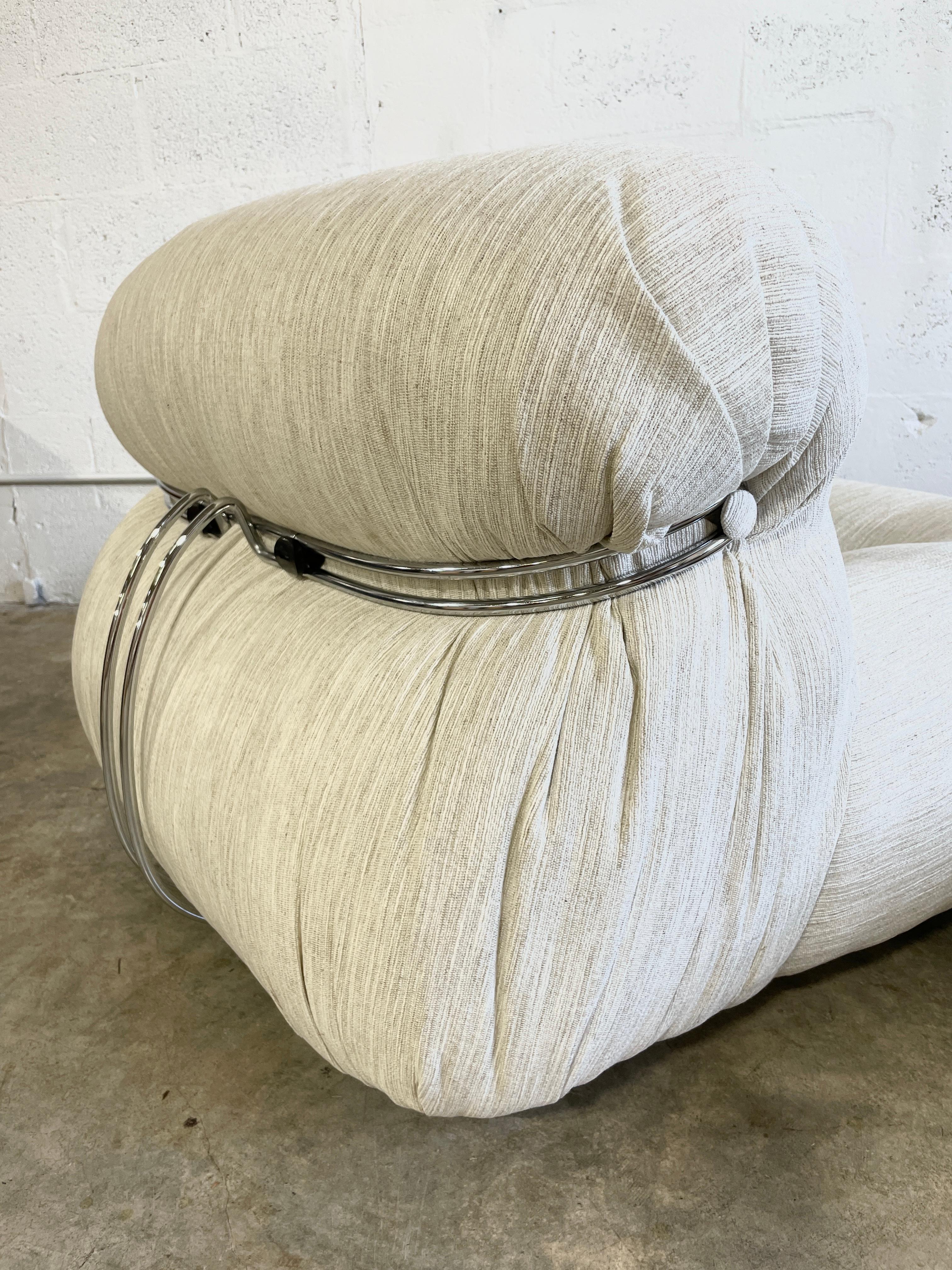 Silla y otomana Soriana de Afra & Tobia Scarpa Metal en venta