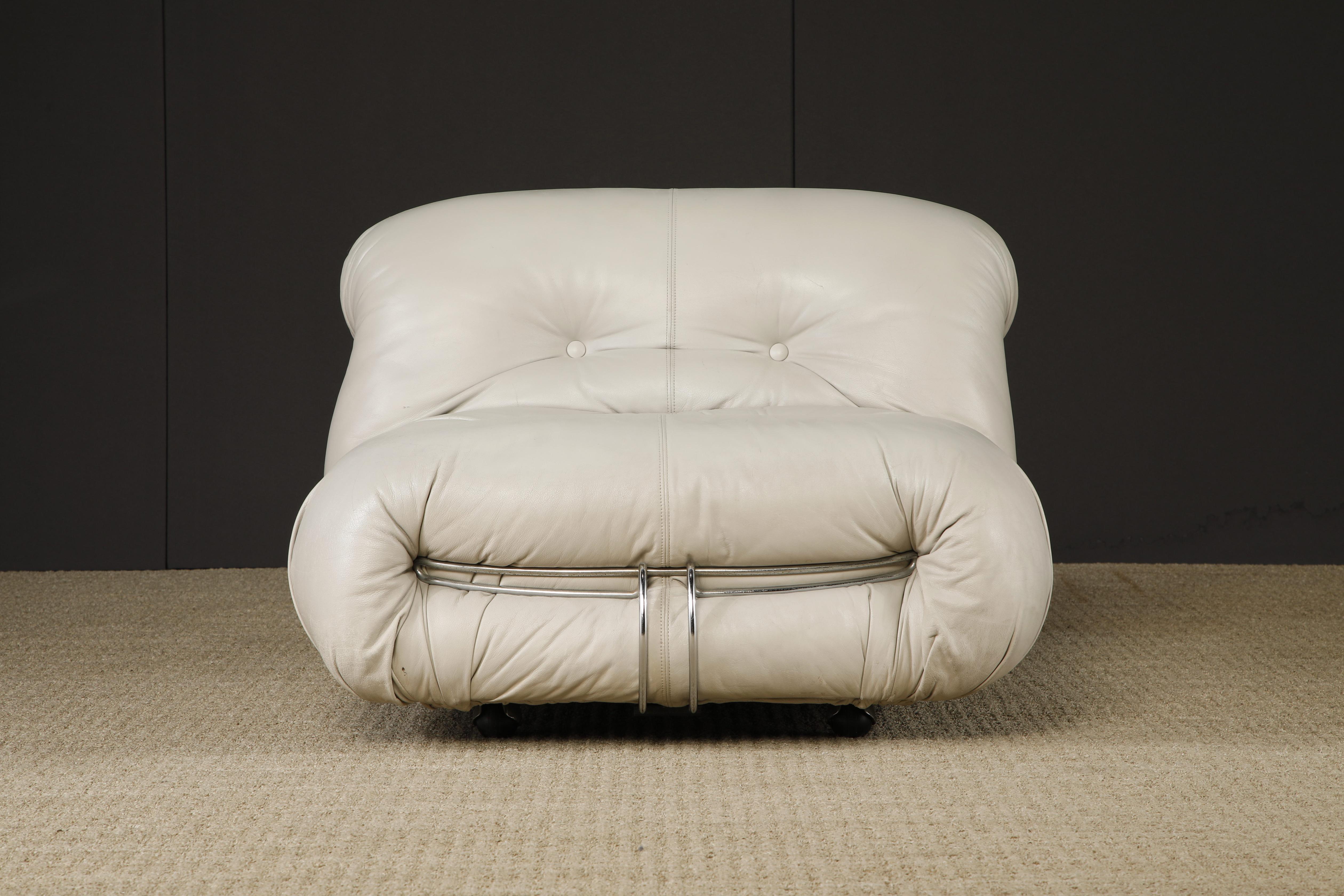 Italian designed 'Soriana' lounge chair designed by Afra & Tobia Scarpa for Cassina and distributed in the United States under license in the 1960s and 1970s by Atelier International. Tobia & Afra designed for many major Italian and international