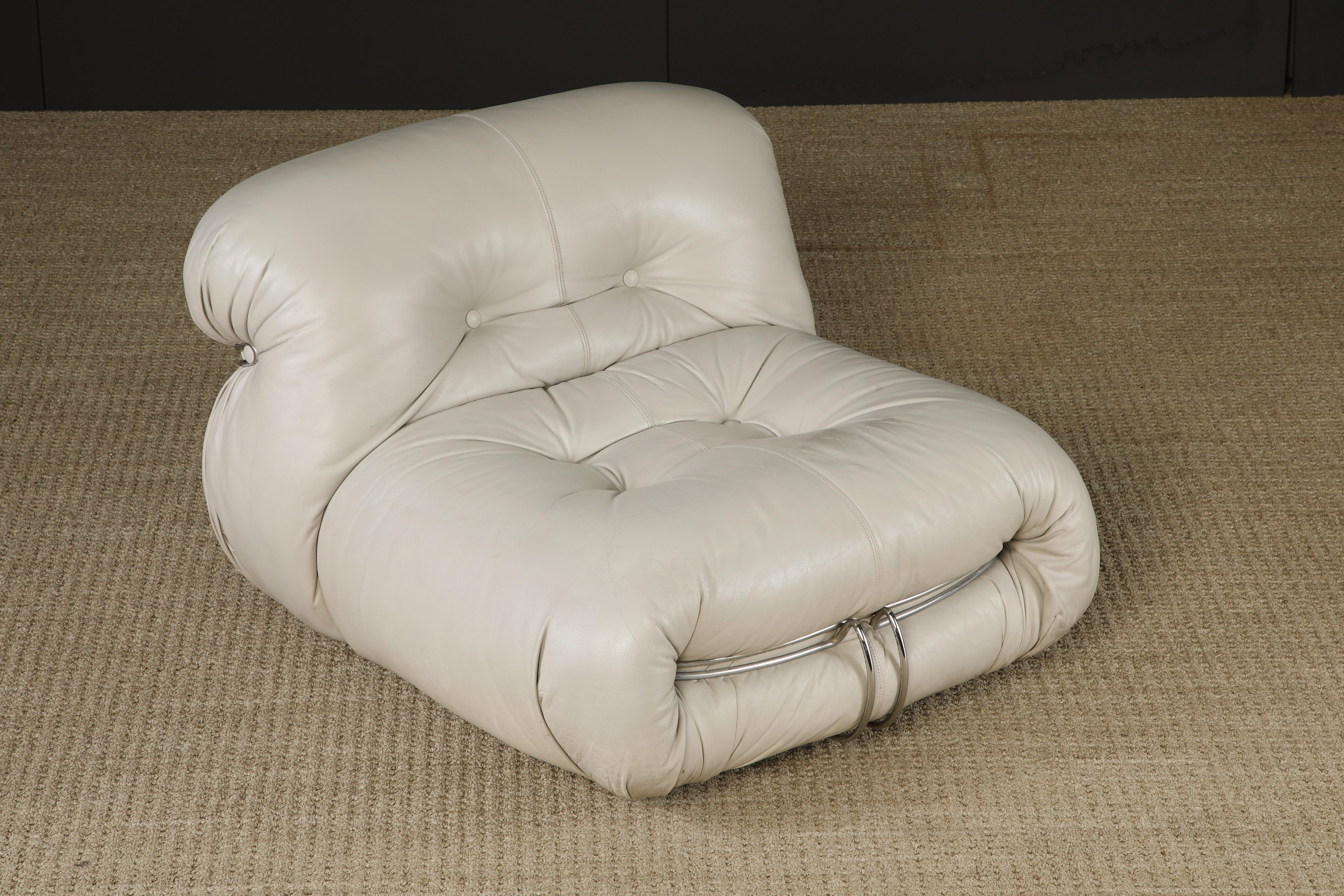Mid-Century Modern Soriana Lounge Chair in Grey Leather by Afra & Tobia Scarpa for Cassina, Signed For Sale