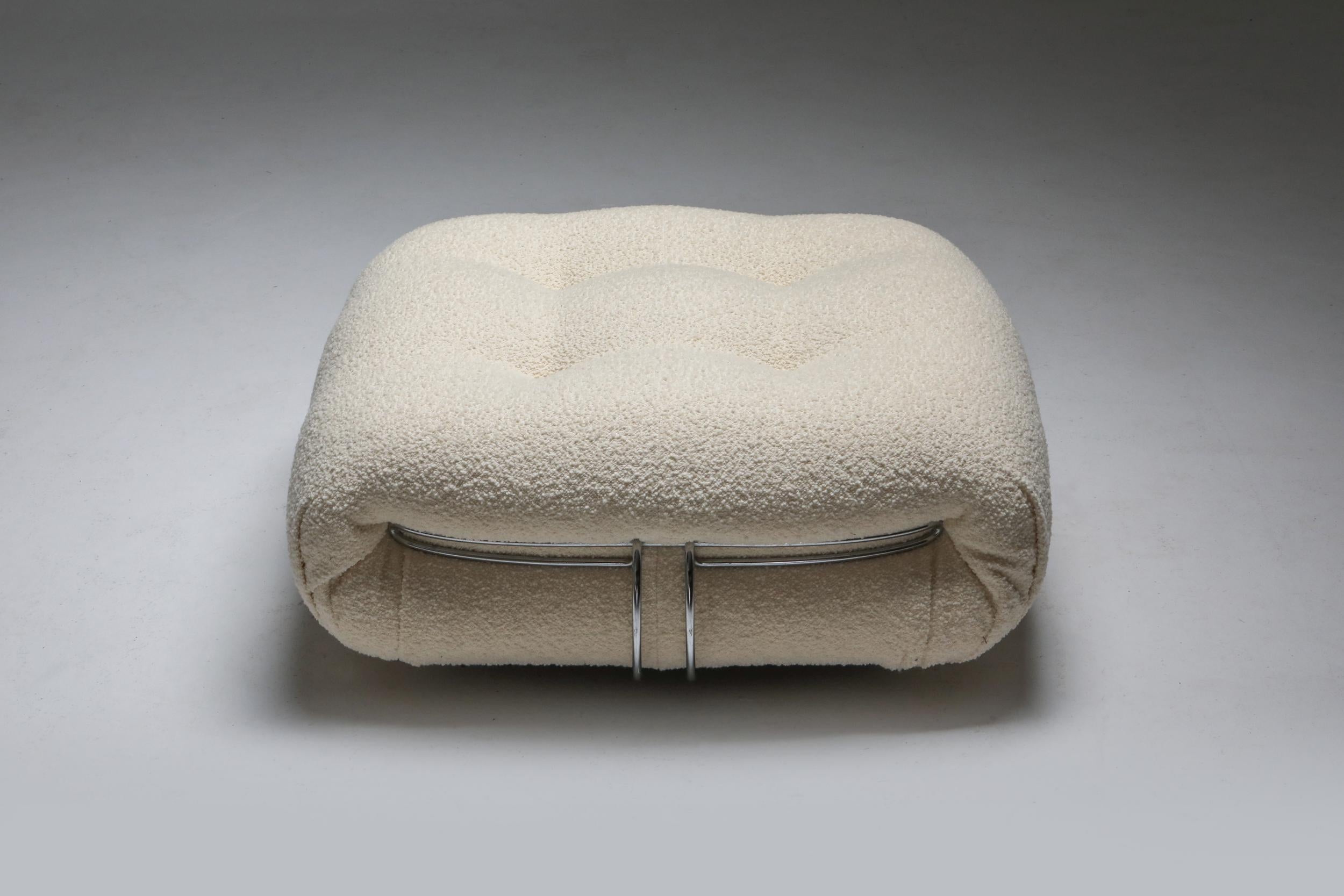Afra and Tobia Scarpa, Cassina, reupholstered in ivory bouclé wool, 

Postmodern lounge chair with ottoman manufactured by Cassina in the 1970s. 
 
The Soriana collection was meant to express beauty and comfort by using a whole bundle of fabric
