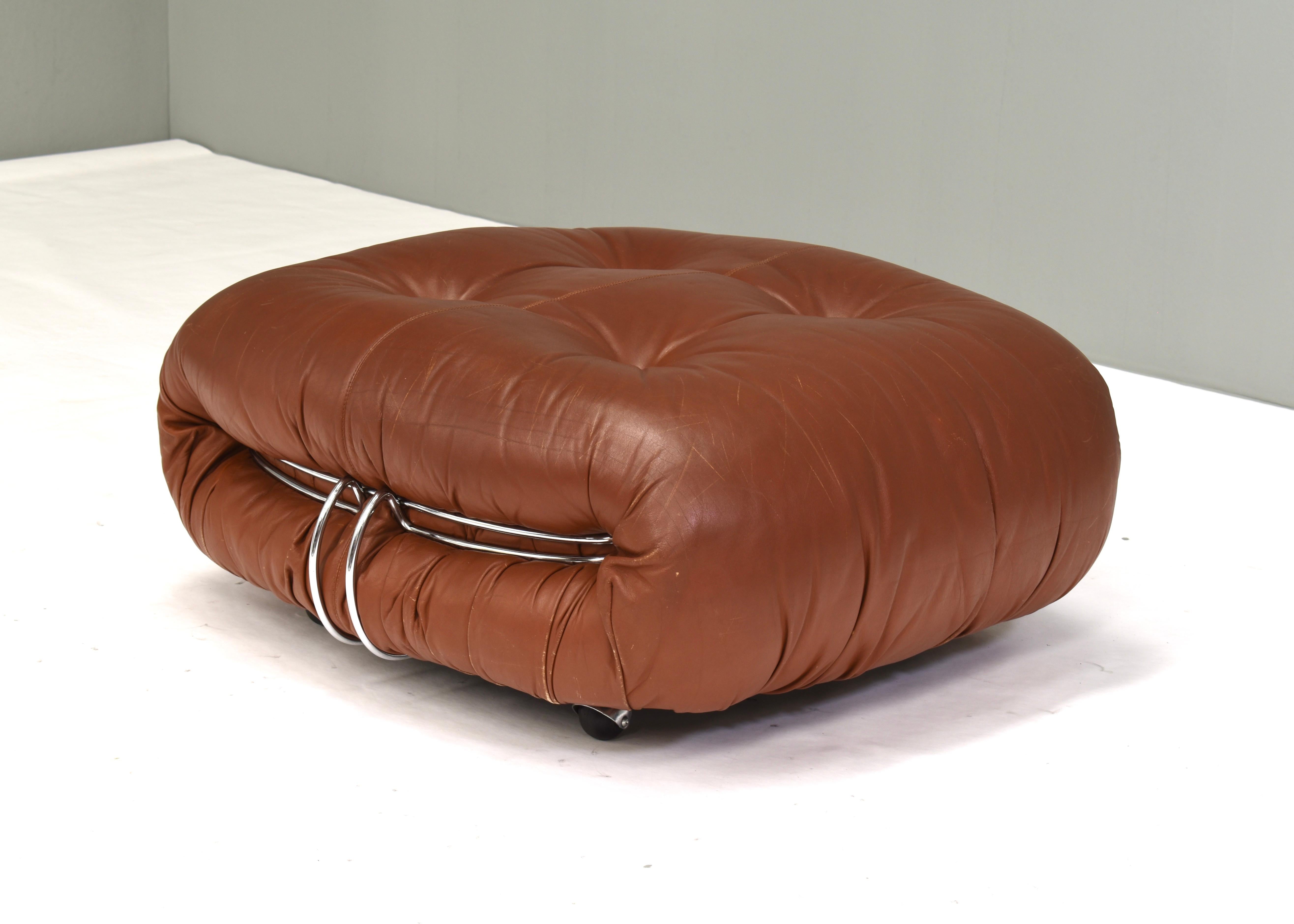 Mid-Century Modern Soriana Pouf in Original Tan Leather by Tobia Scarpa for Cassina, Italy, 1970