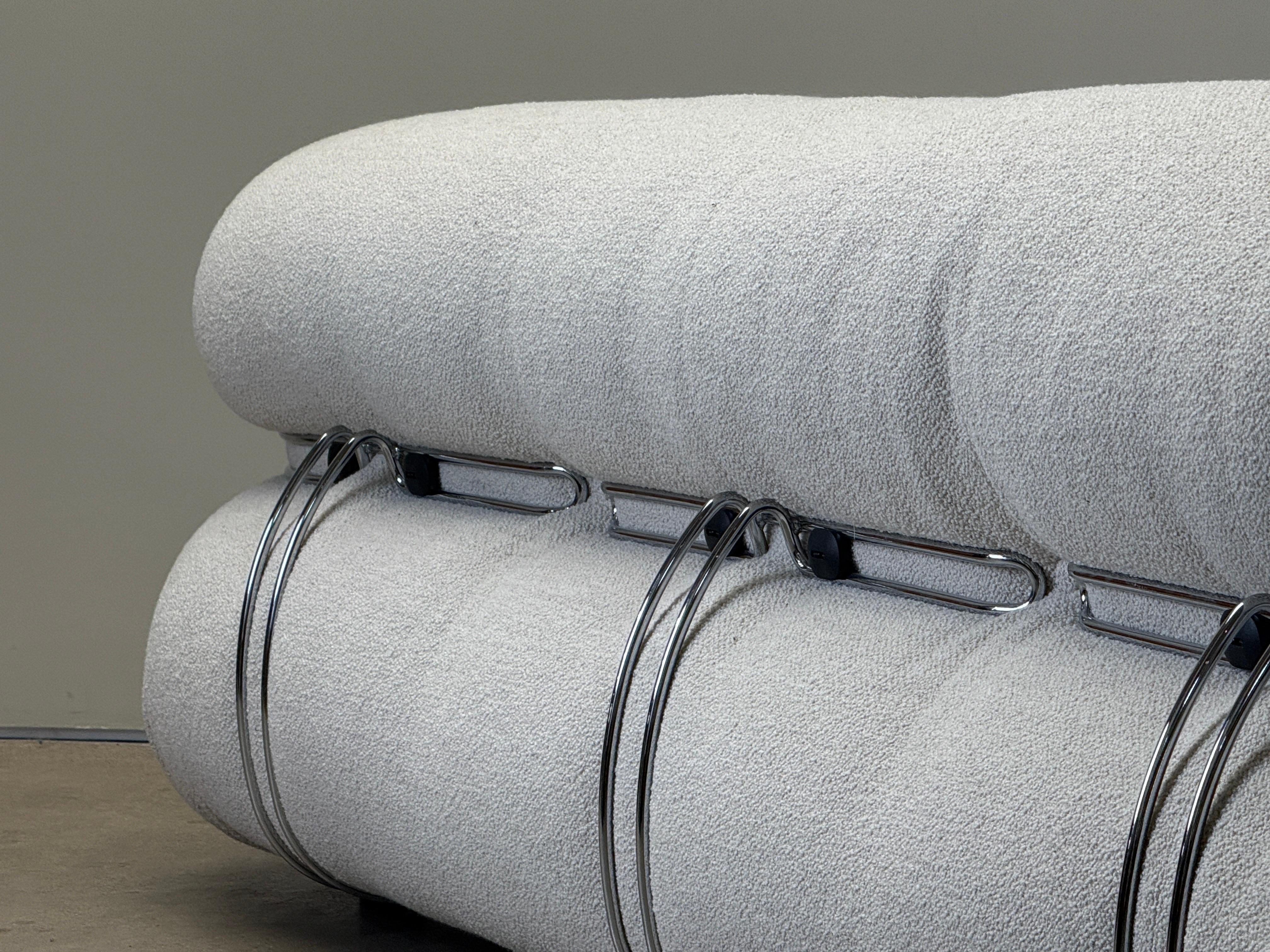Soriana Sofa by Afra and Tobia Scarpa for Cassina in vendita 4