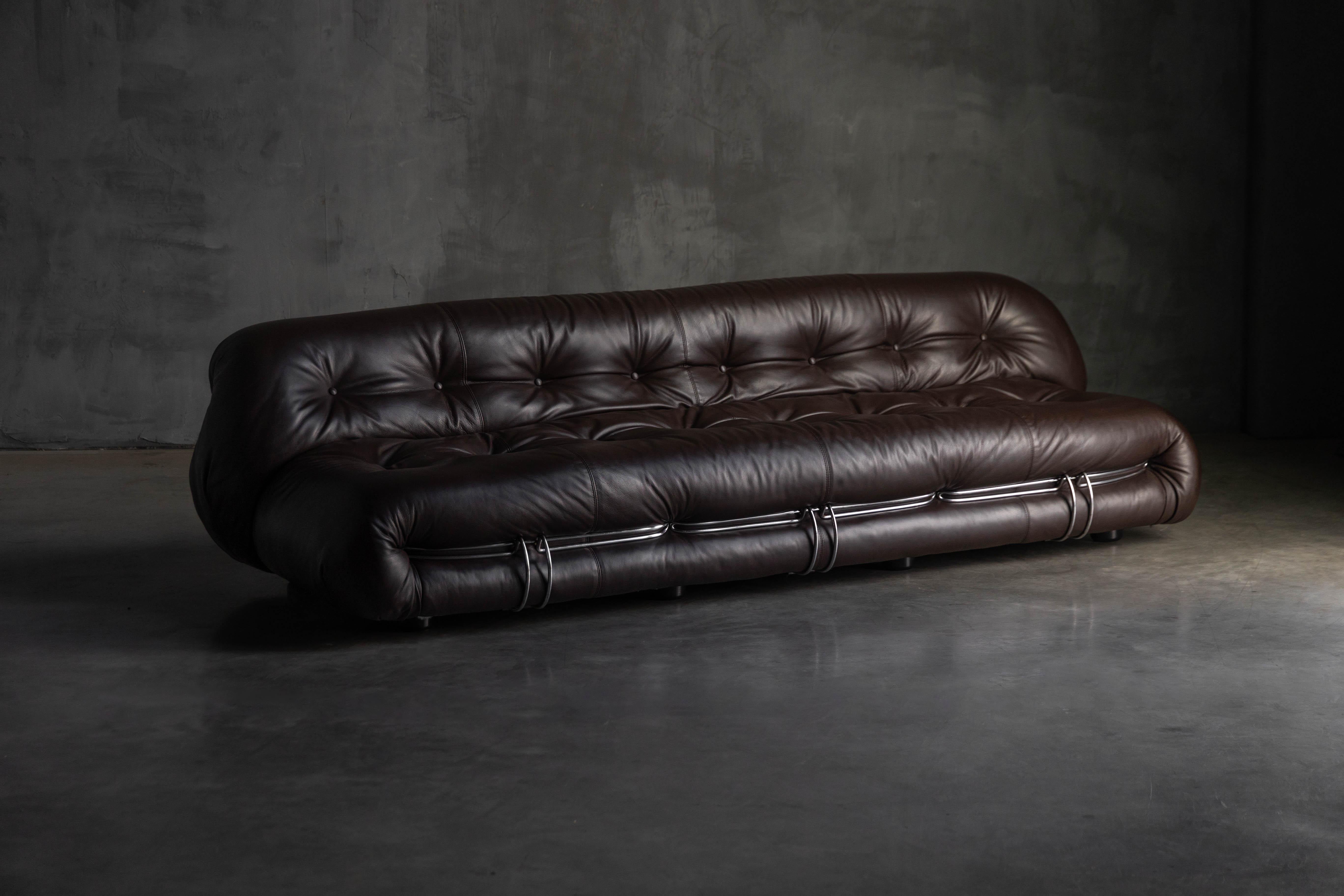 The Soriana sofa, designed by Afra and Tobia Scarpa for Cassina in the early 1970s, is one of the most celebrated icons of Italian postmodern design. Conceived as an innovative departure from traditional sofa construction, Soriana was awarded the