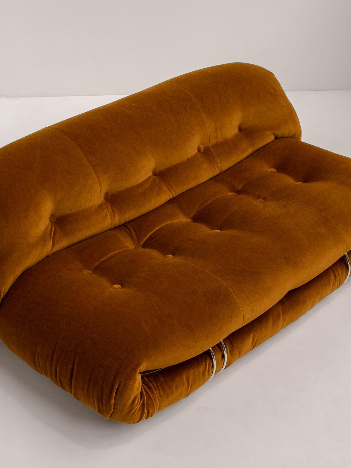 'Soriana' Sofa by Afra & Tobia Scarpa in Ochre Mohair Velvet Fabric, 1970s 2