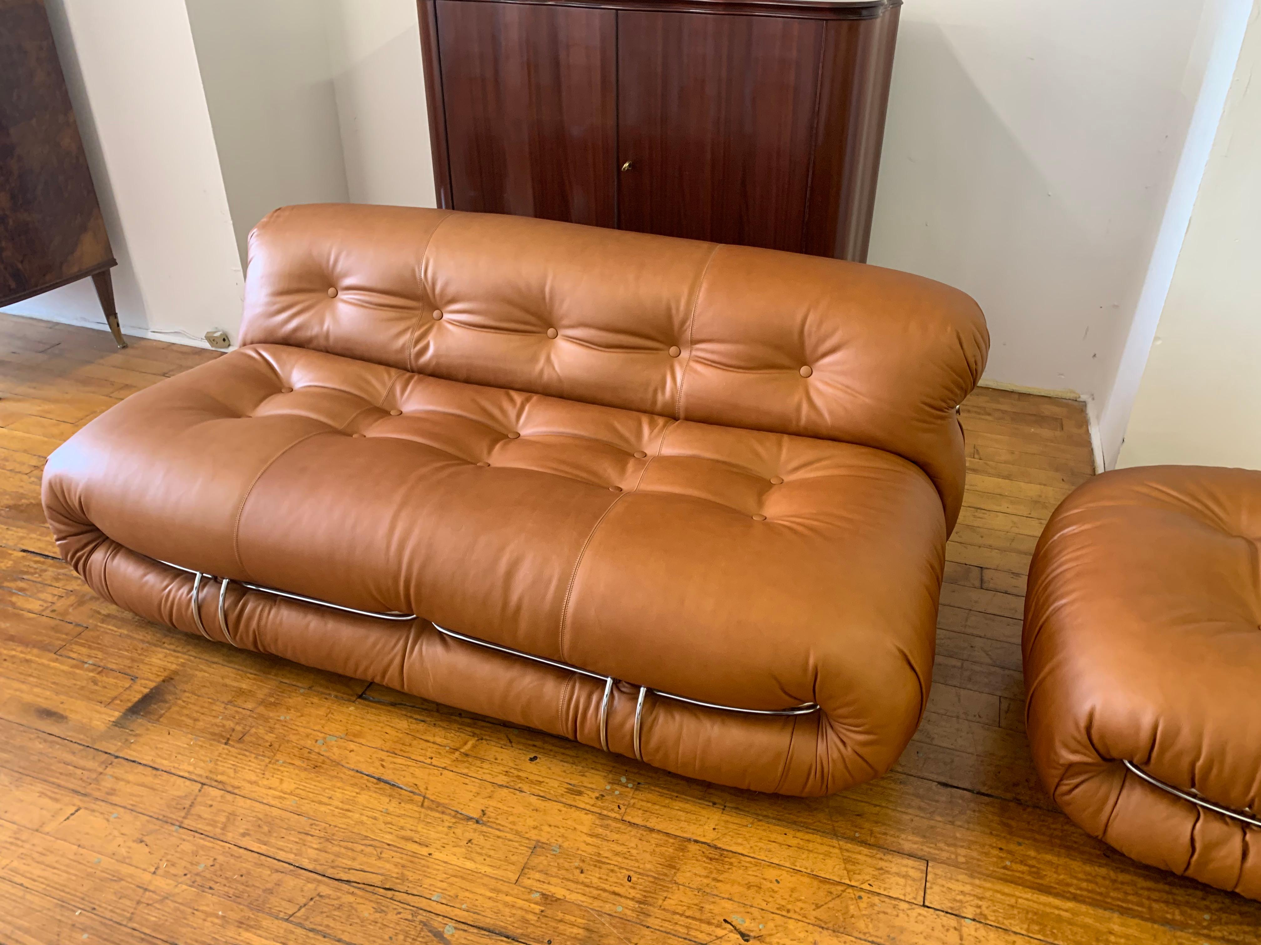 Soriana Sofa design Tobia Scarpa for Cassina 1970s, Medium size Cognac leather  In Good Condition For Sale In Jersey City, NJ