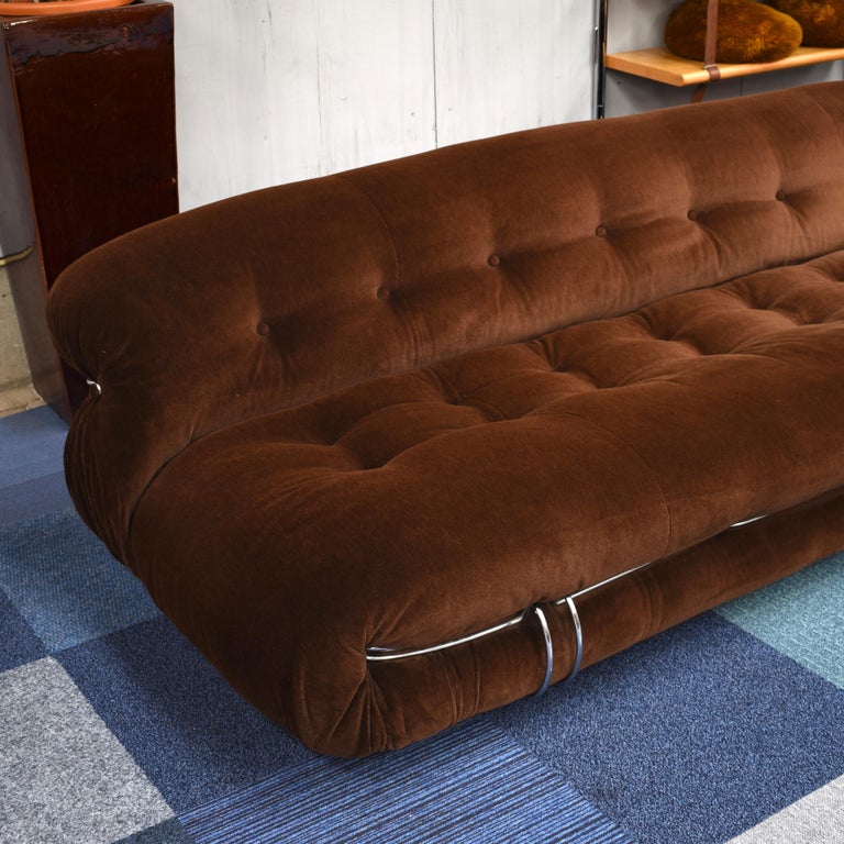 Soriana Sofa in brown Mohair Velvet by Afra and Tobia Scarpa for