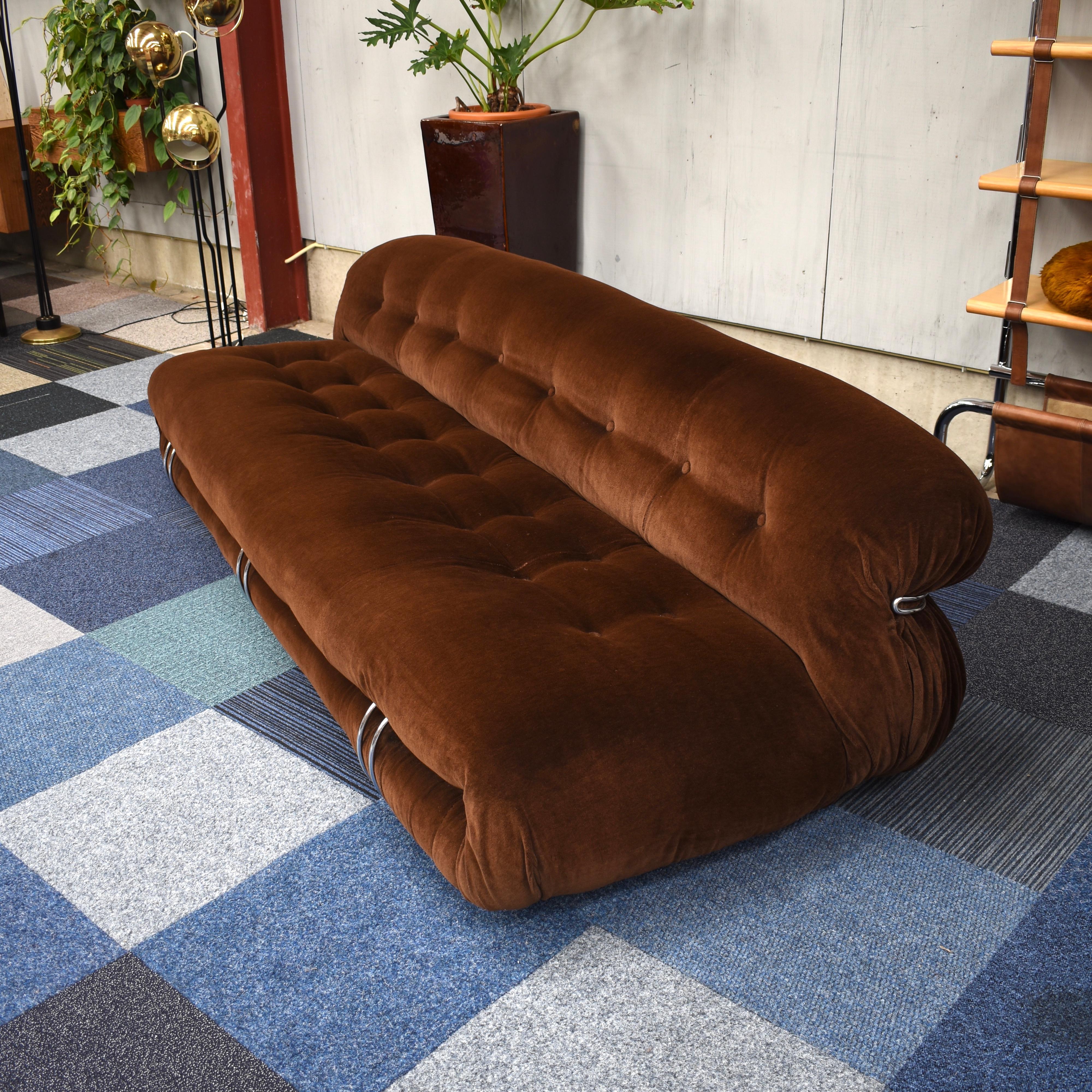 Late 20th Century Soriana Sofa in brown Mohair Velvet by Afra & Tobia Scarpa for Cassina