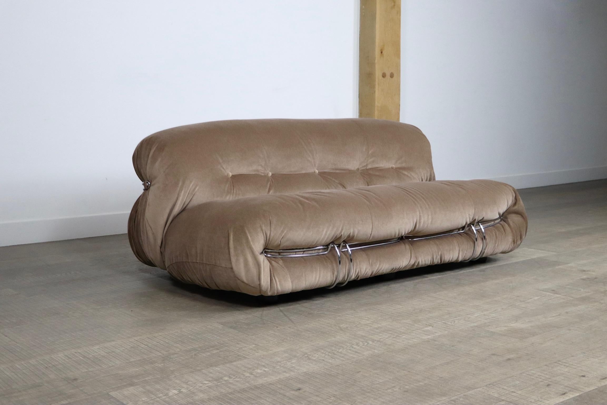 Mid-20th Century Soriana Sofa in Champagne Mohair by Afra and Tobia Scarpa for Cassina, 1970s